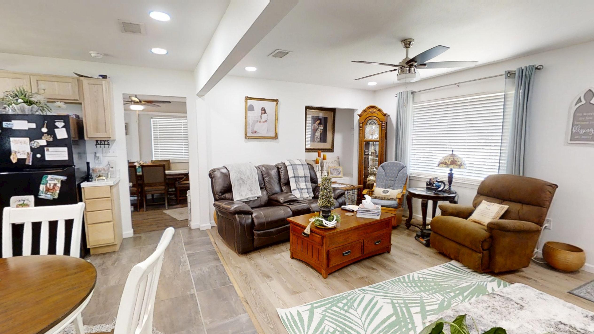 ADAMS POWELL EAST - Residential