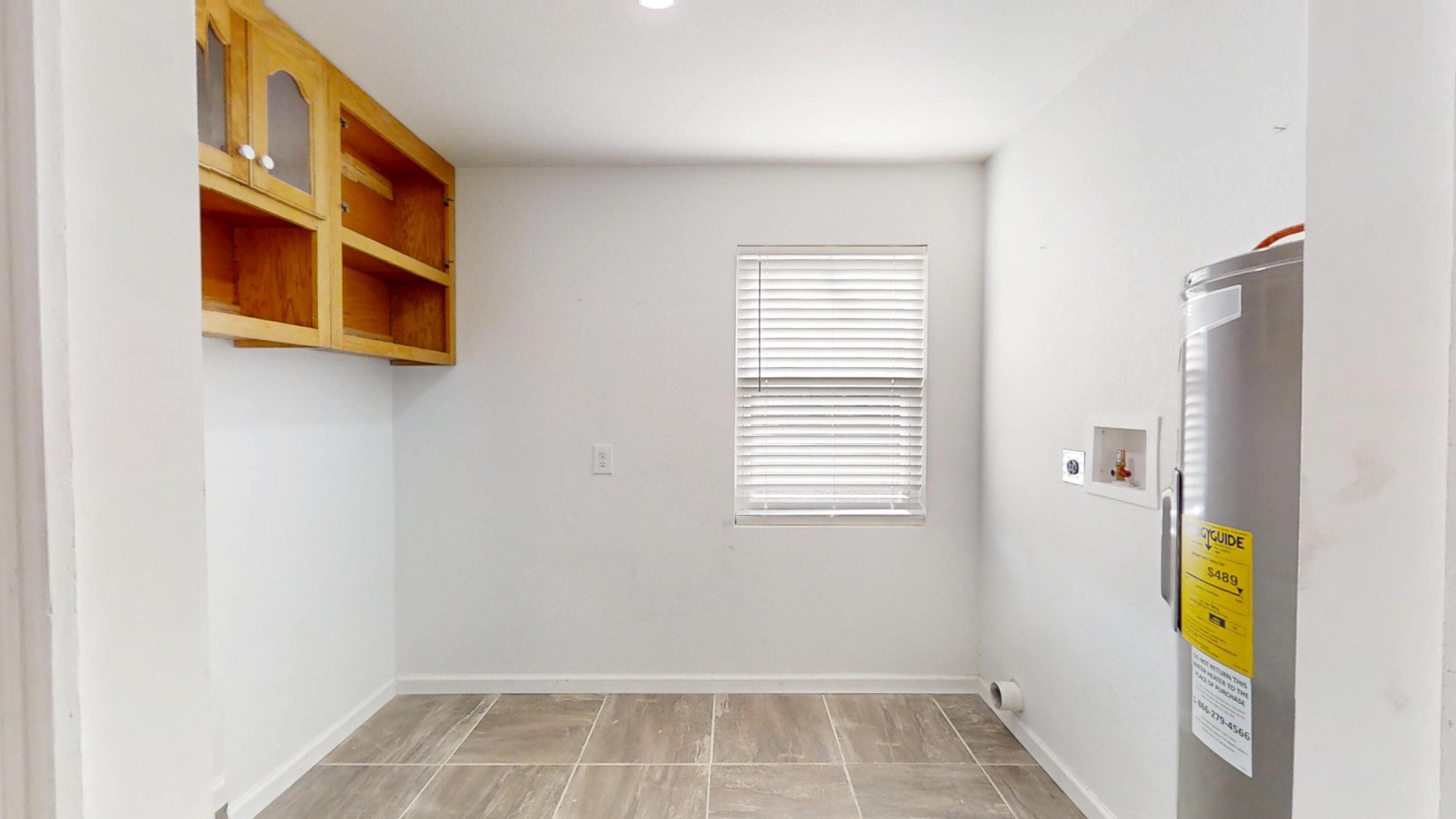 ADAMS POWELL EAST - Residential