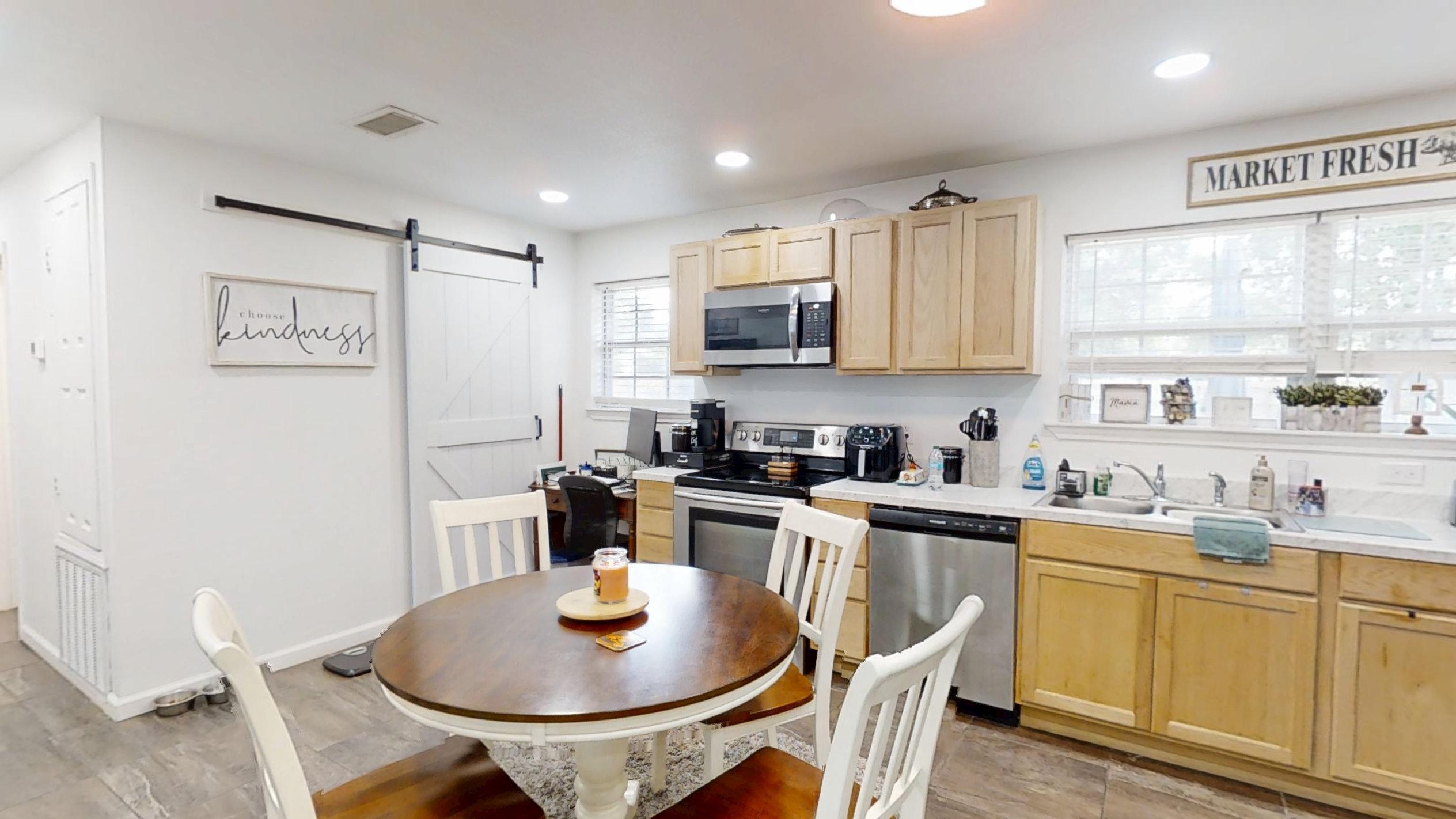 ADAMS POWELL EAST - Residential