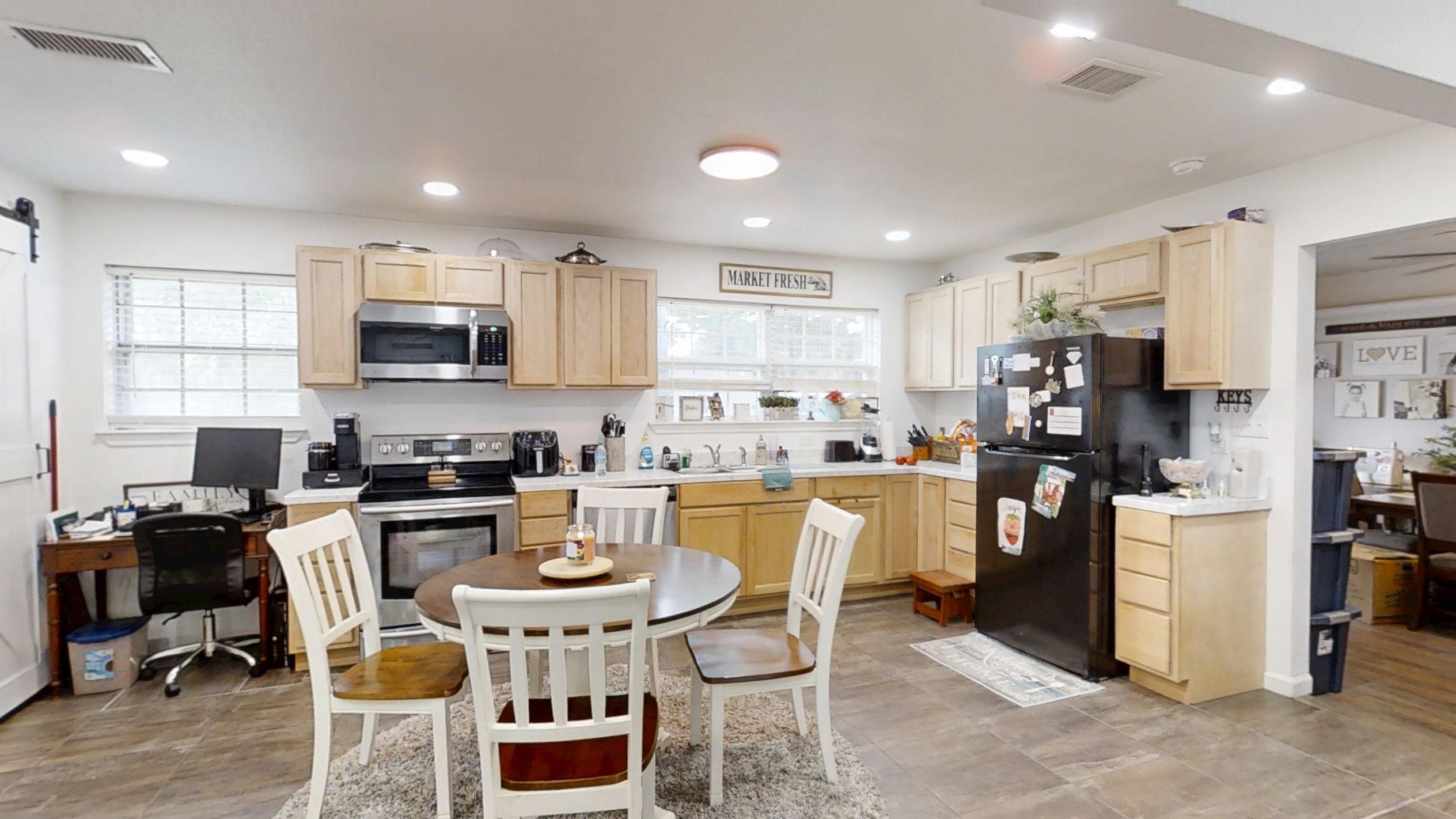 ADAMS POWELL EAST - Residential