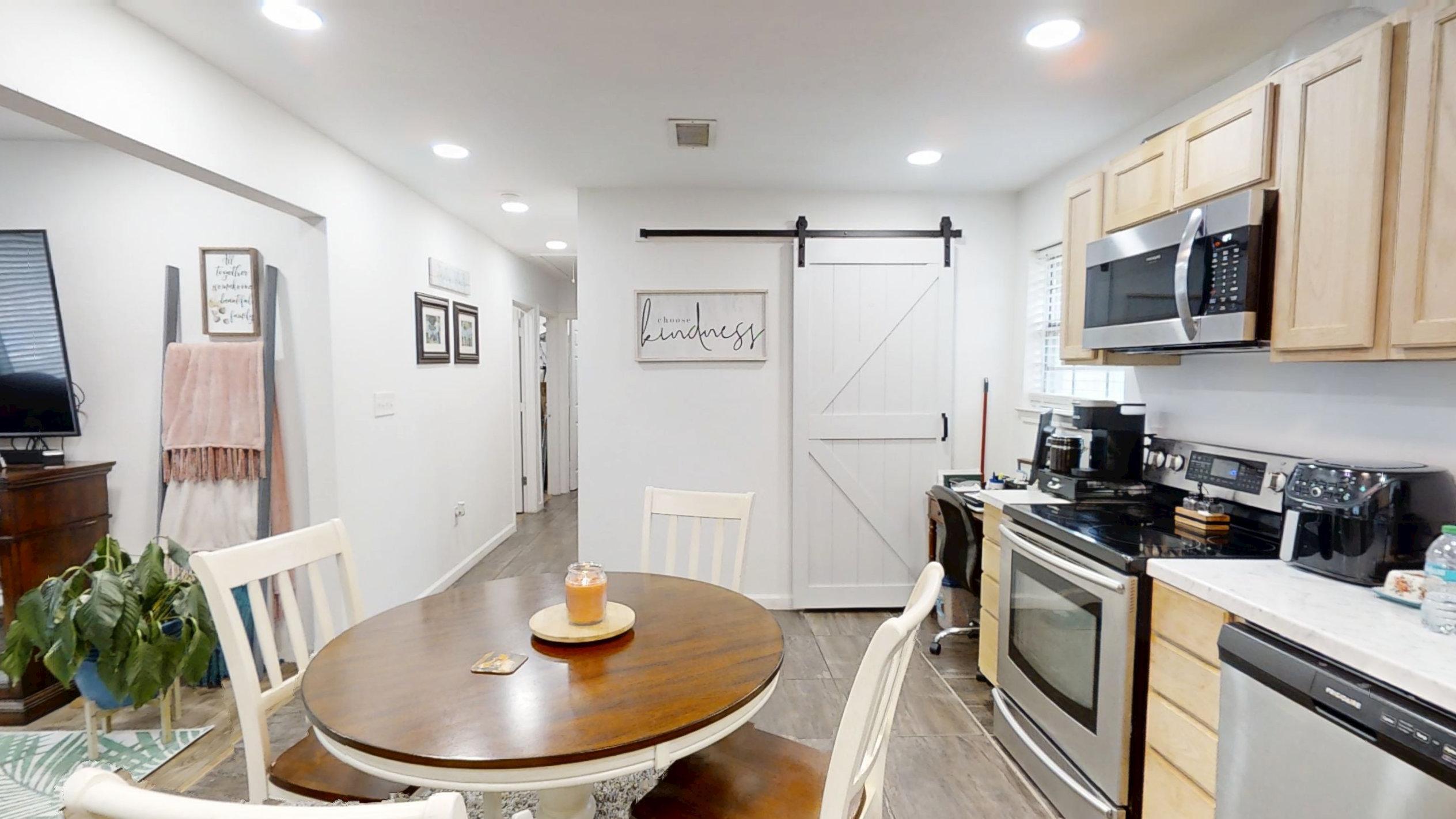 ADAMS POWELL EAST - Residential