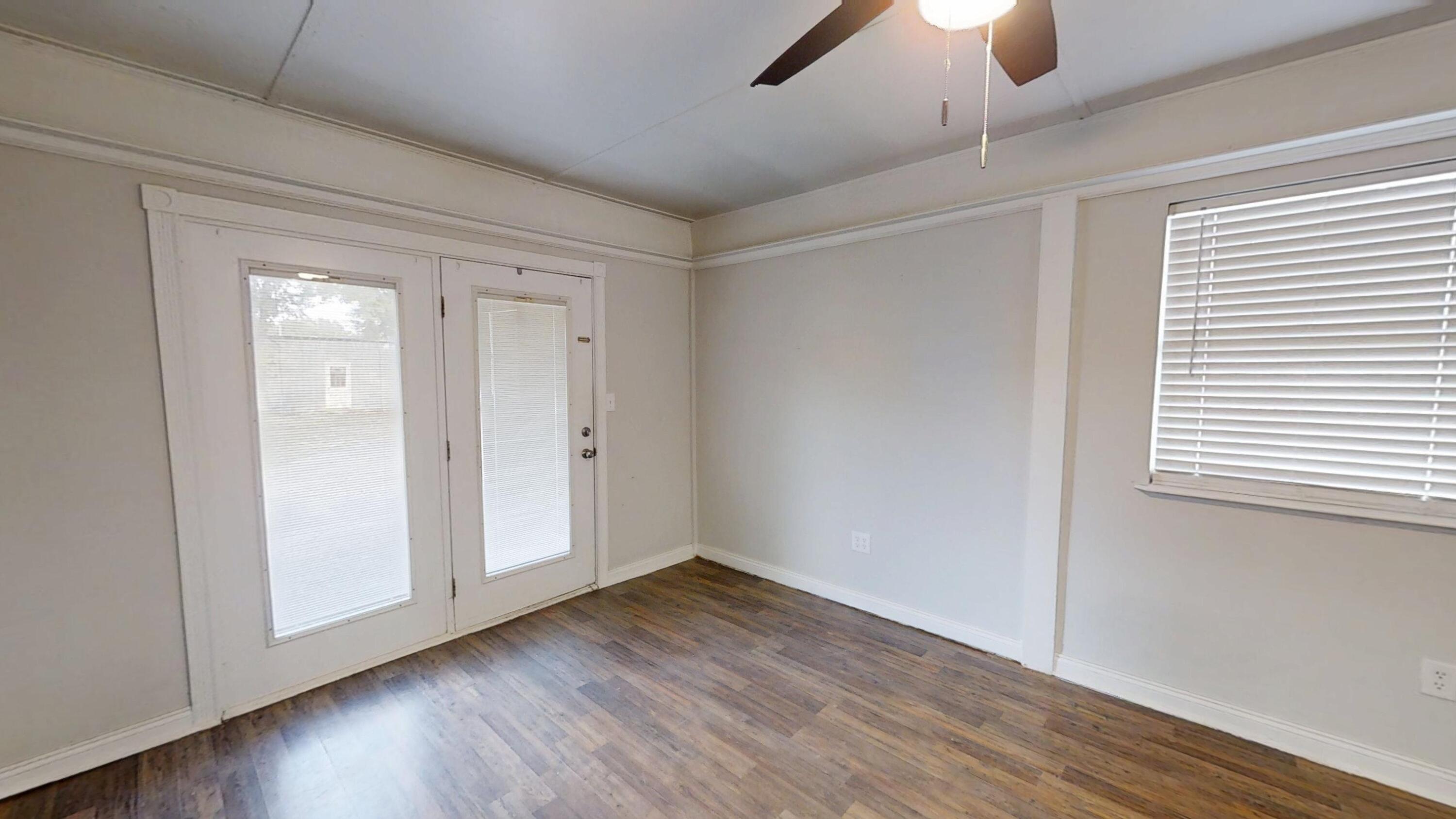 ADAMS POWELL EAST - Residential