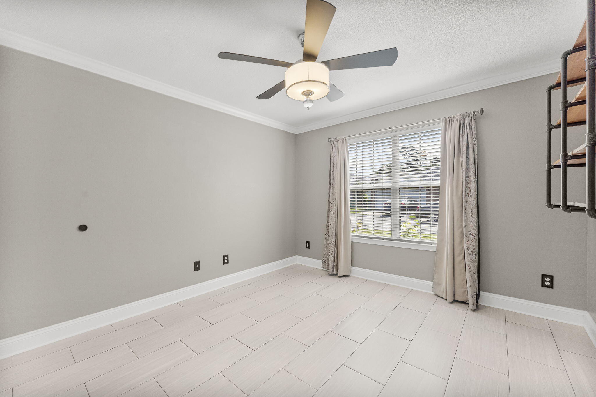 LAUDERHILL - Residential