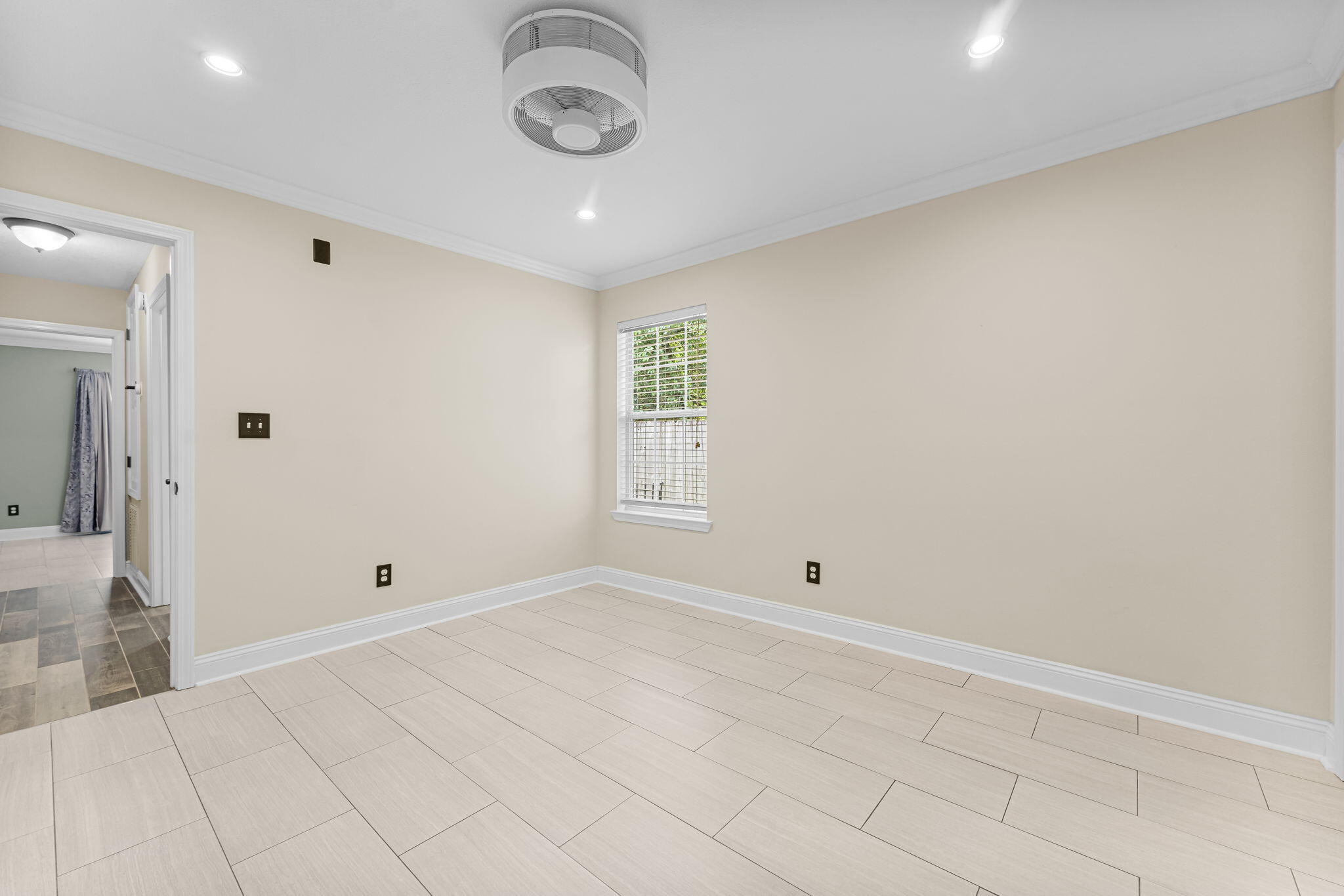 LAUDERHILL - Residential