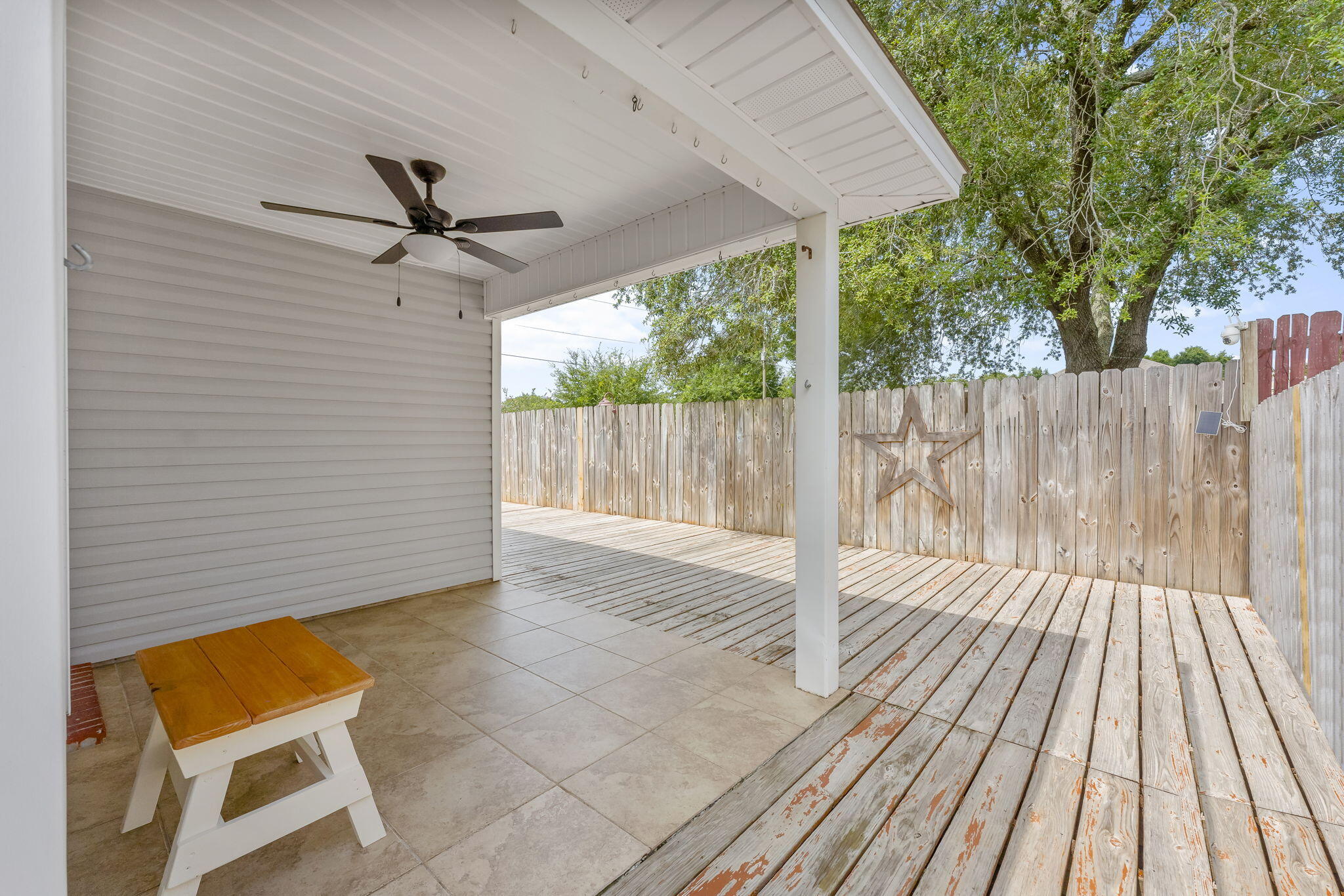 LAUDERHILL - Residential