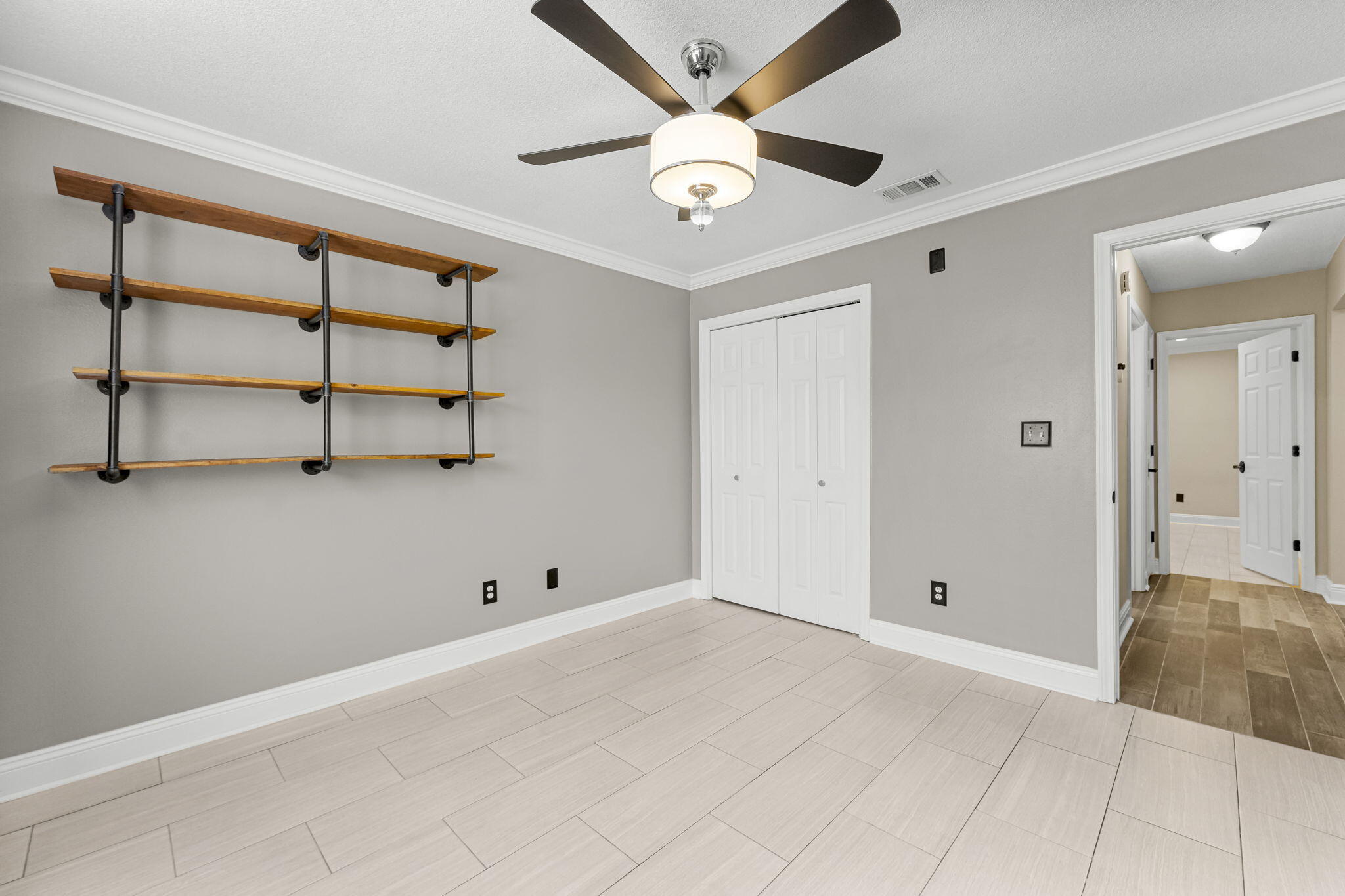 LAUDERHILL - Residential