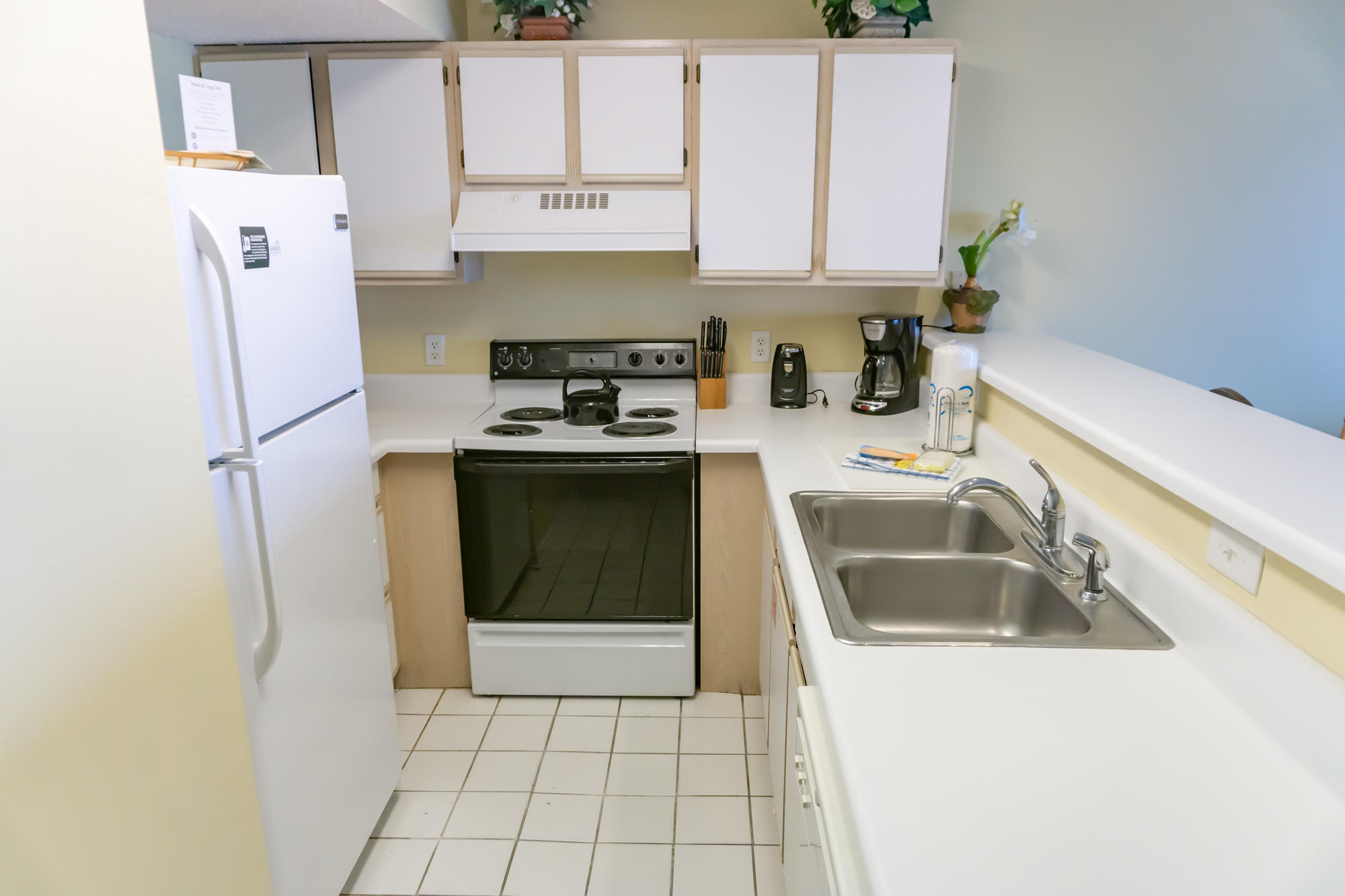 MARAVILLA CONDO 1 - Residential