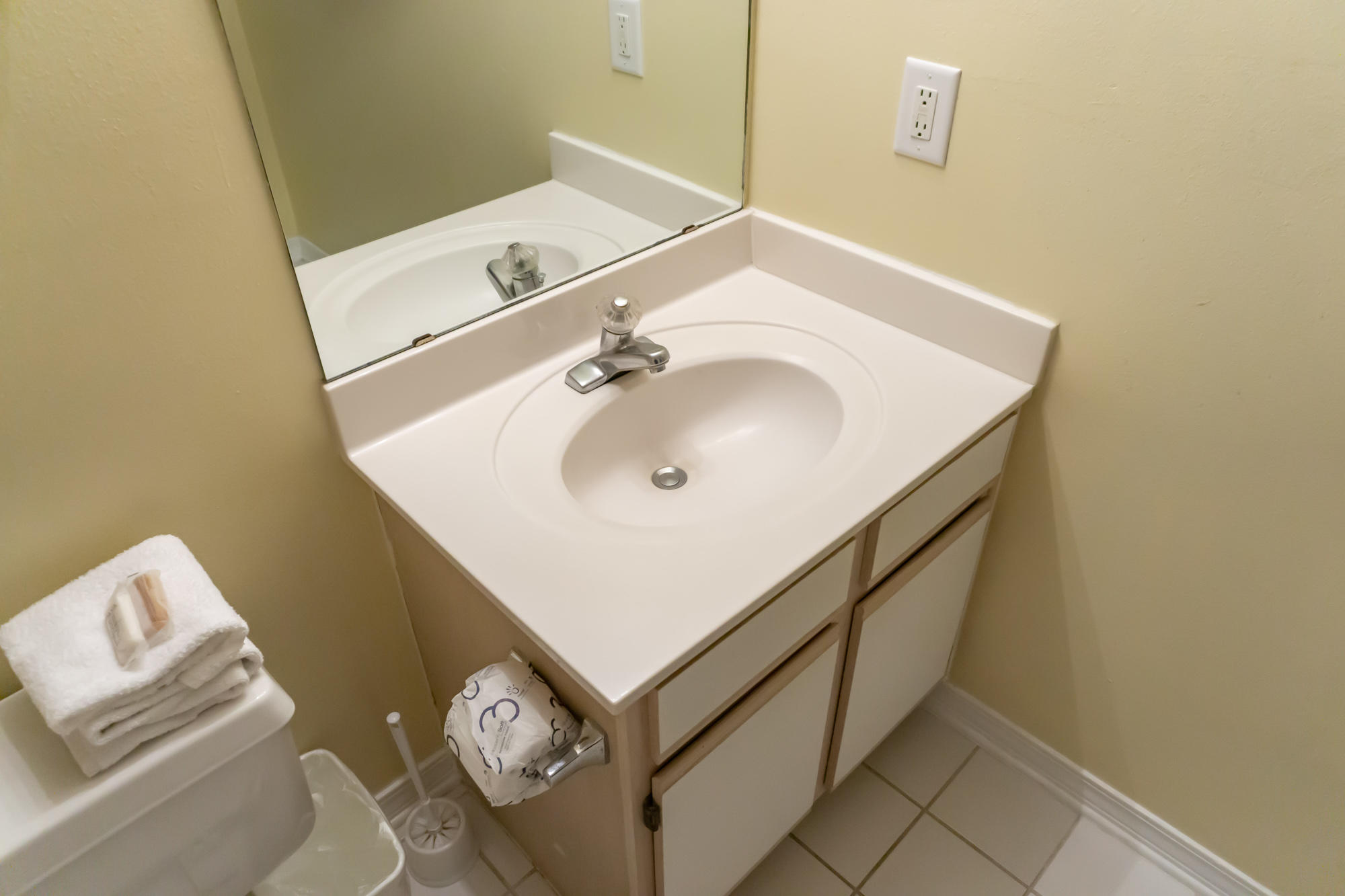 MARAVILLA CONDO 1 - Residential