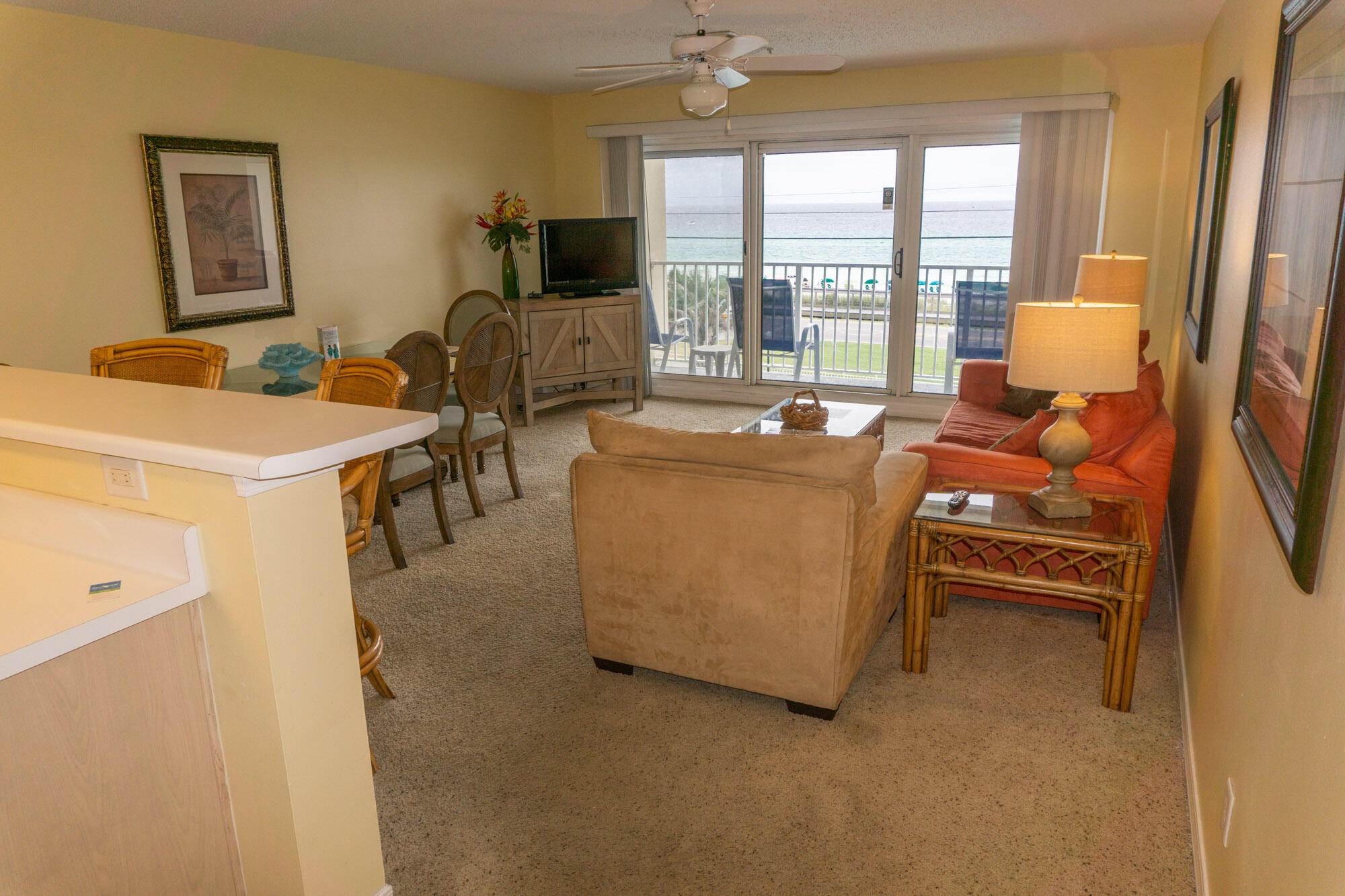 MARAVILLA CONDO 1 - Residential