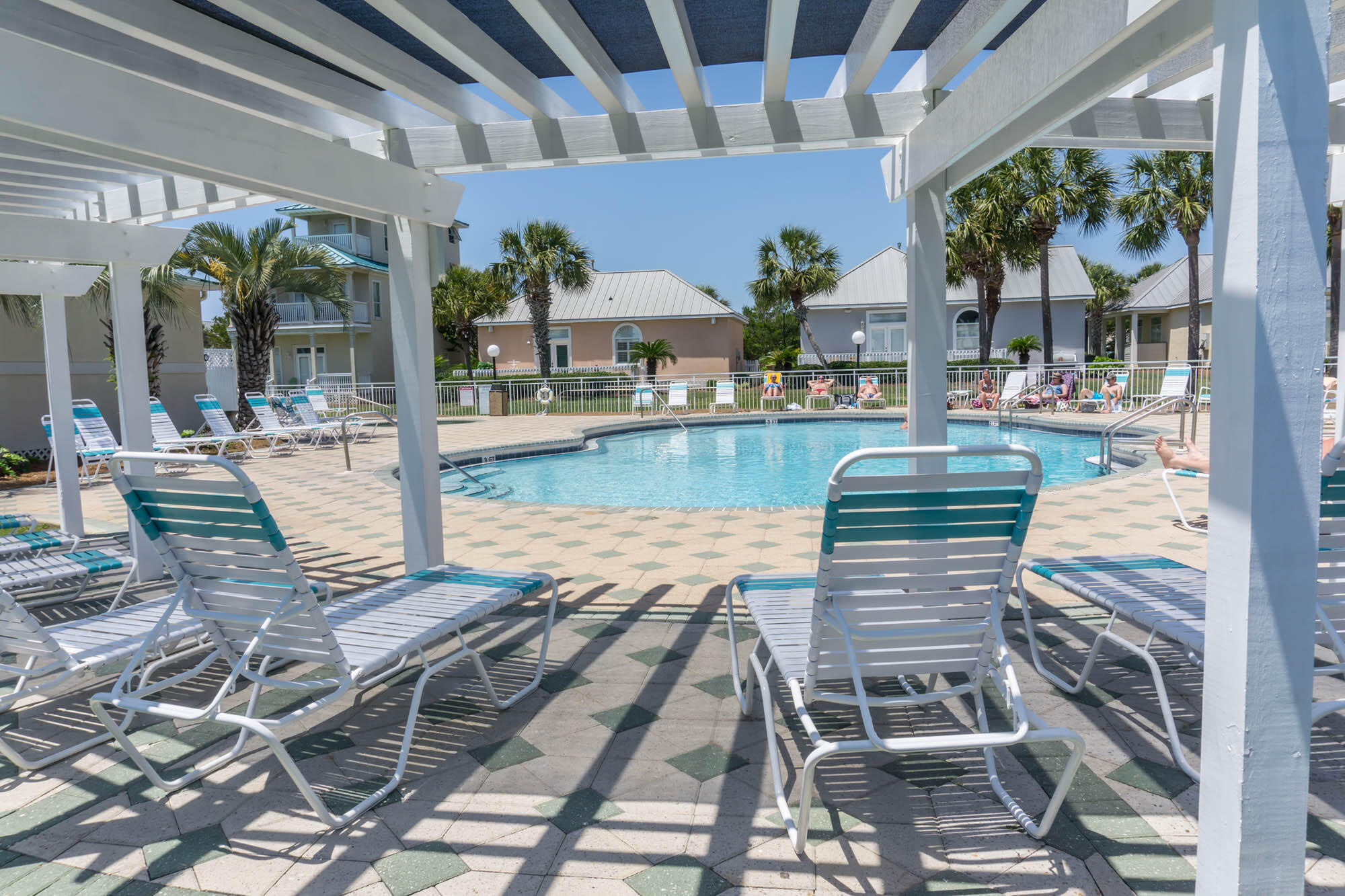 MARAVILLA CONDO 1 - Residential