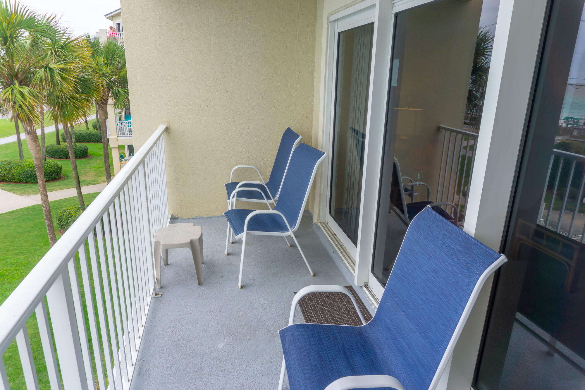 MARAVILLA CONDO 1 - Residential