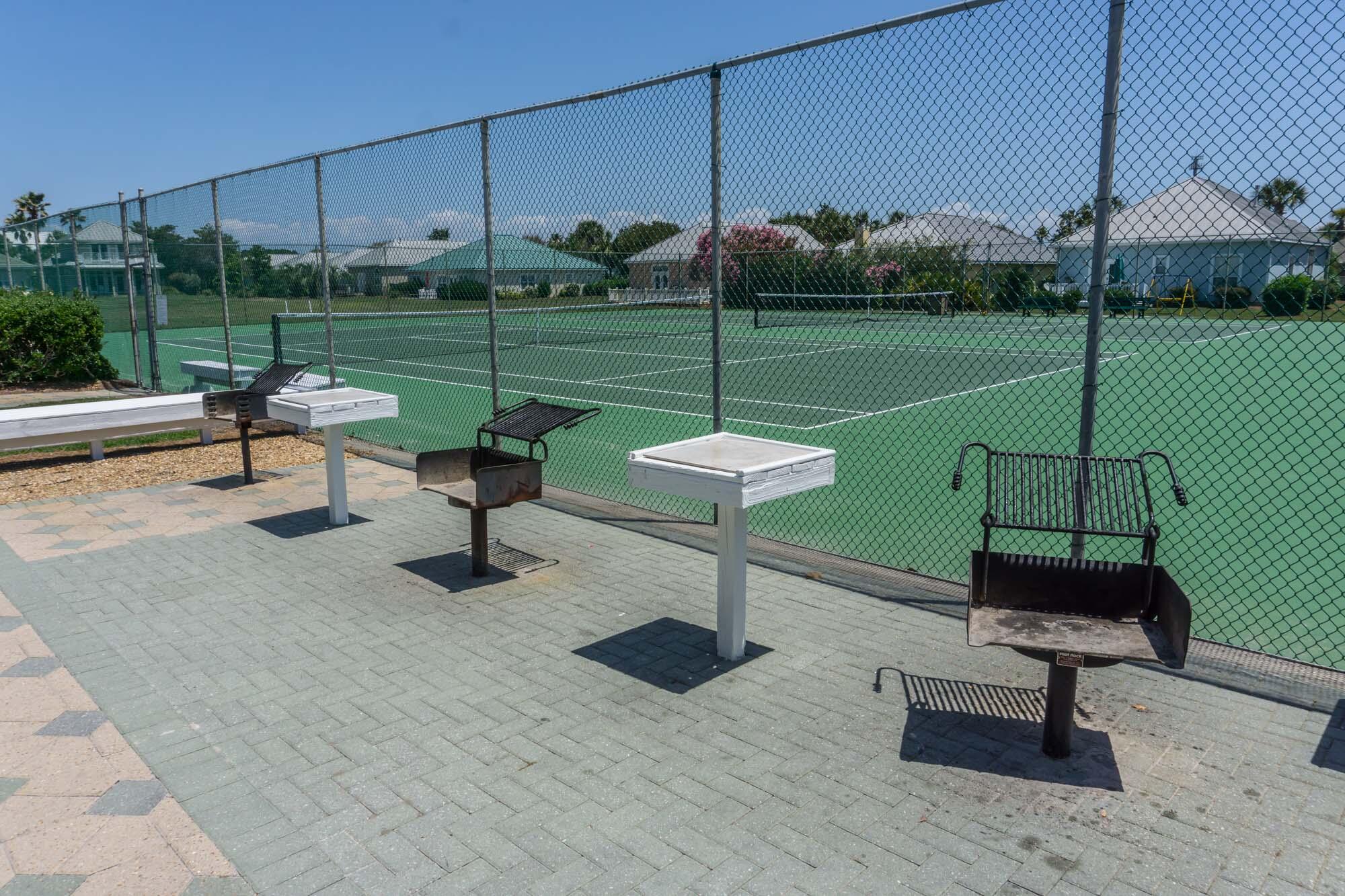 MARAVILLA CONDO 1 - Residential