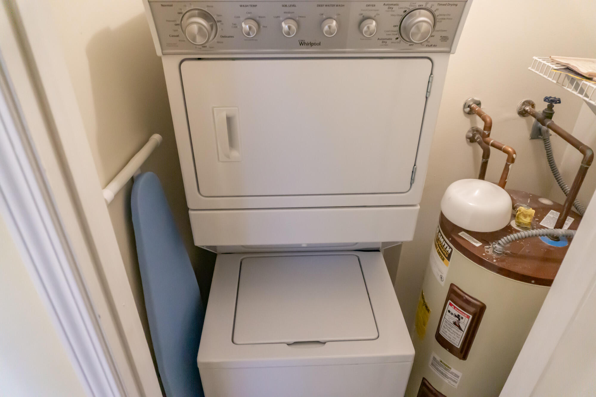 MARAVILLA CONDO 1 - Residential