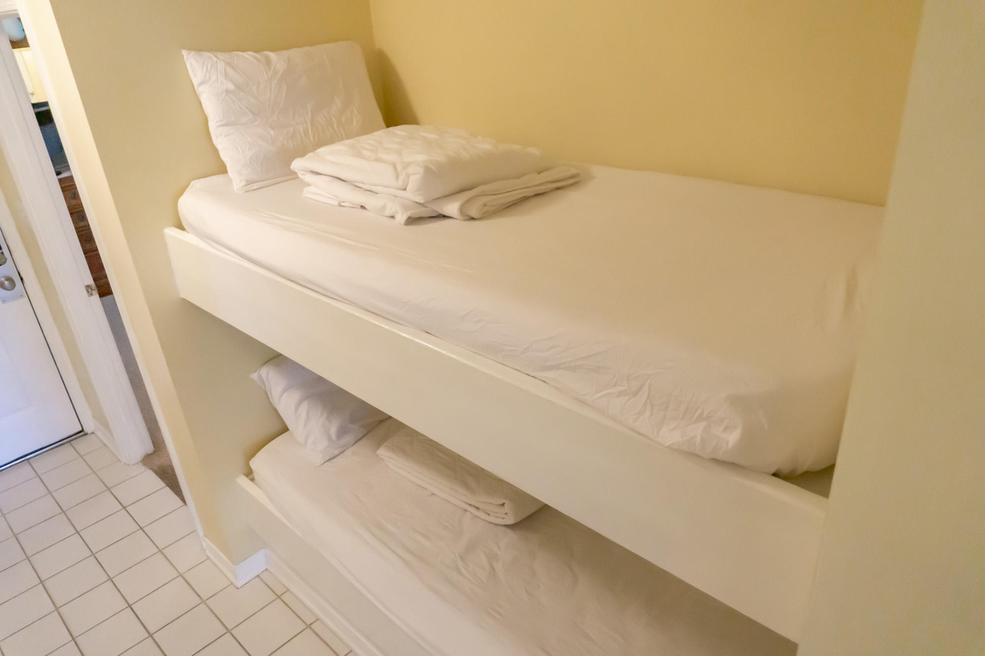 MARAVILLA CONDO 1 - Residential