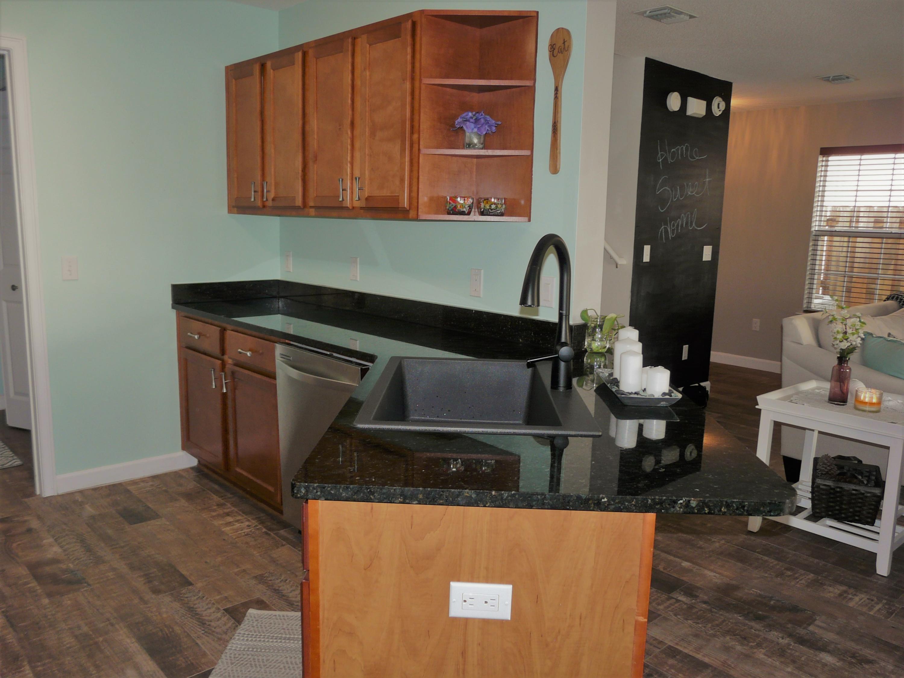 SUMMERWOOD - Residential