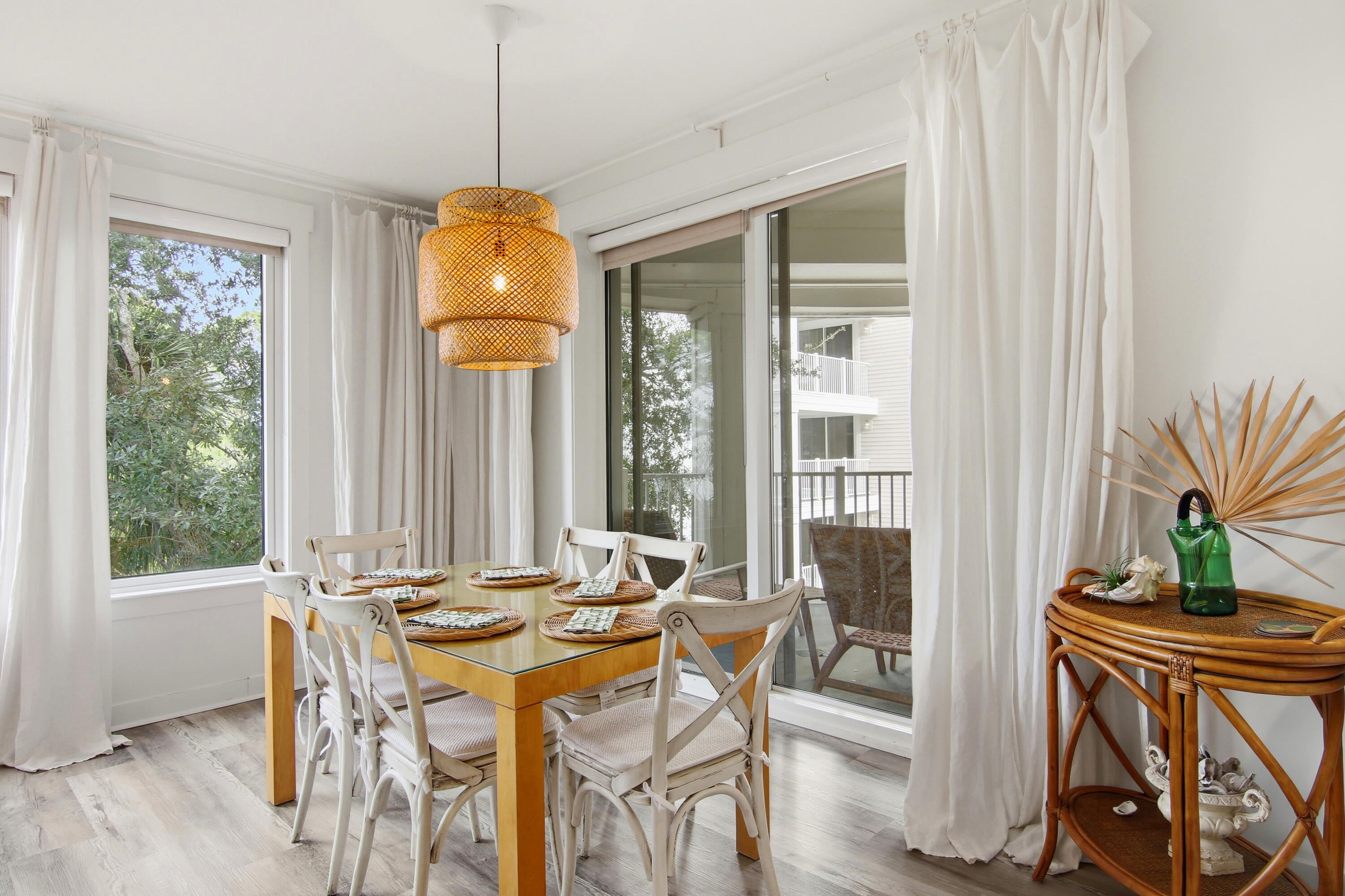 BAHIA CONDO - Residential