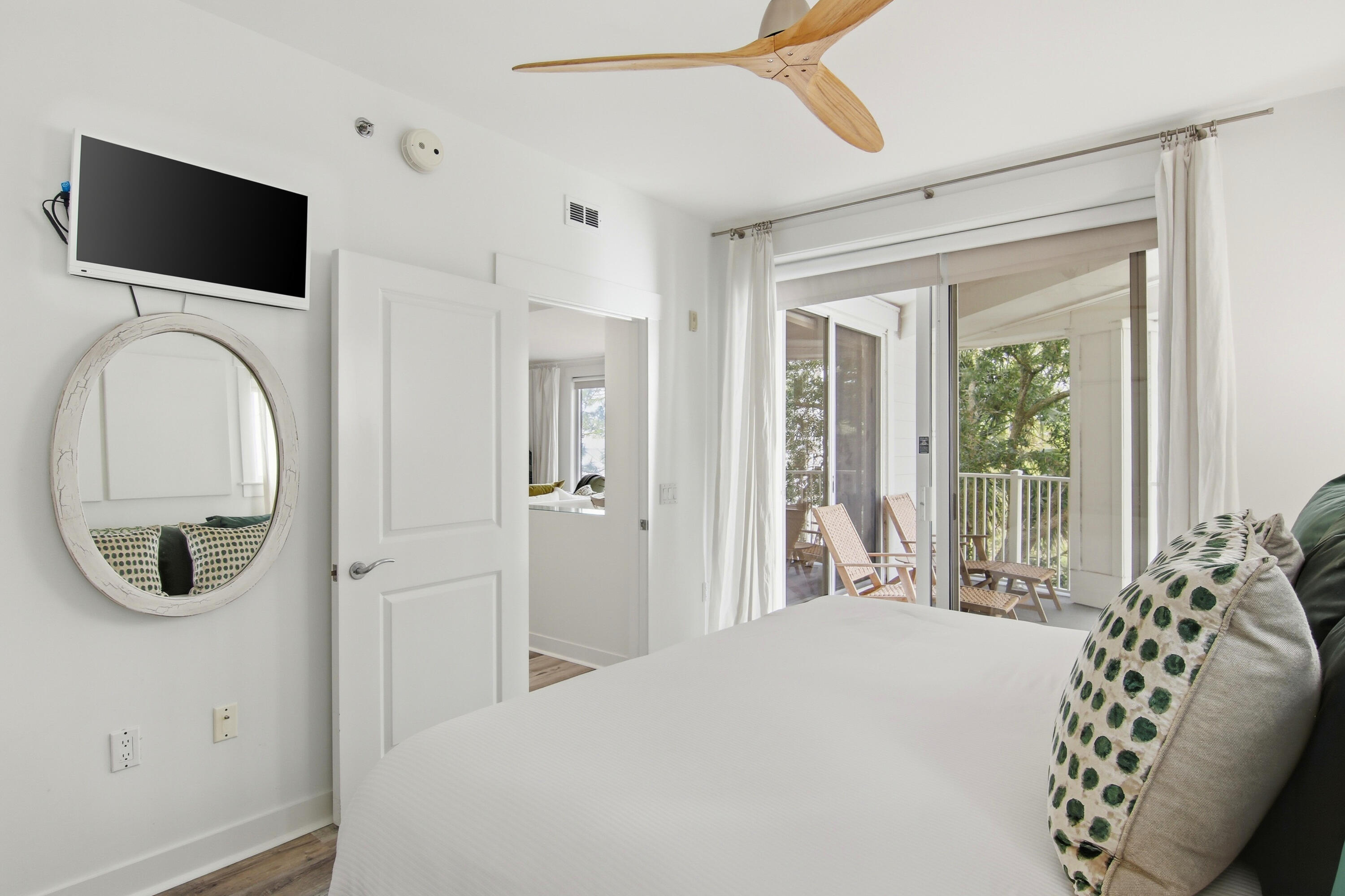 BAHIA CONDO - Residential