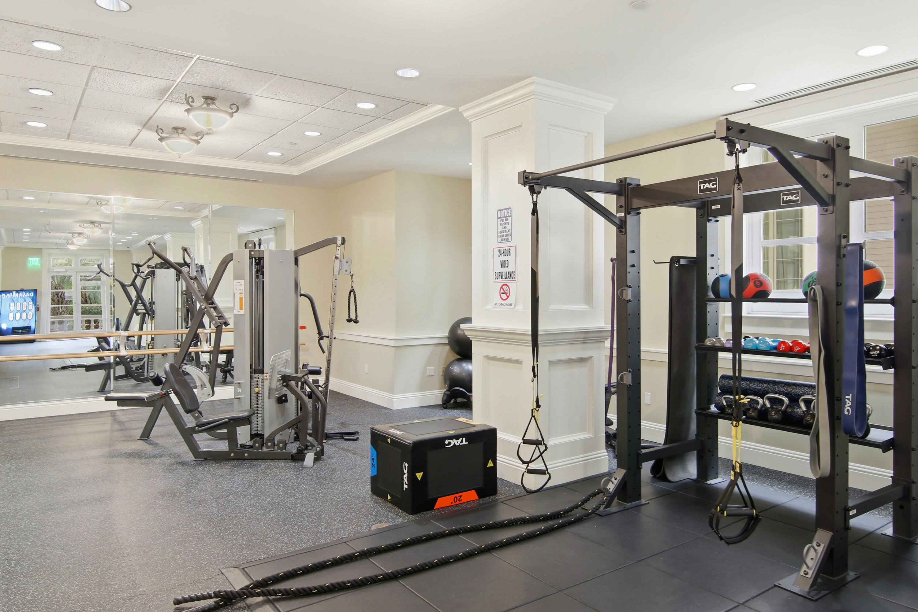 BAHIA CONDO - Residential