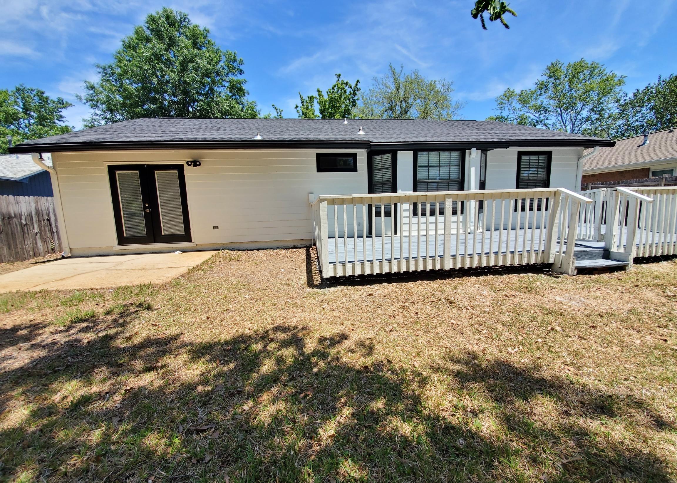 MEADOW WOODS - Residential