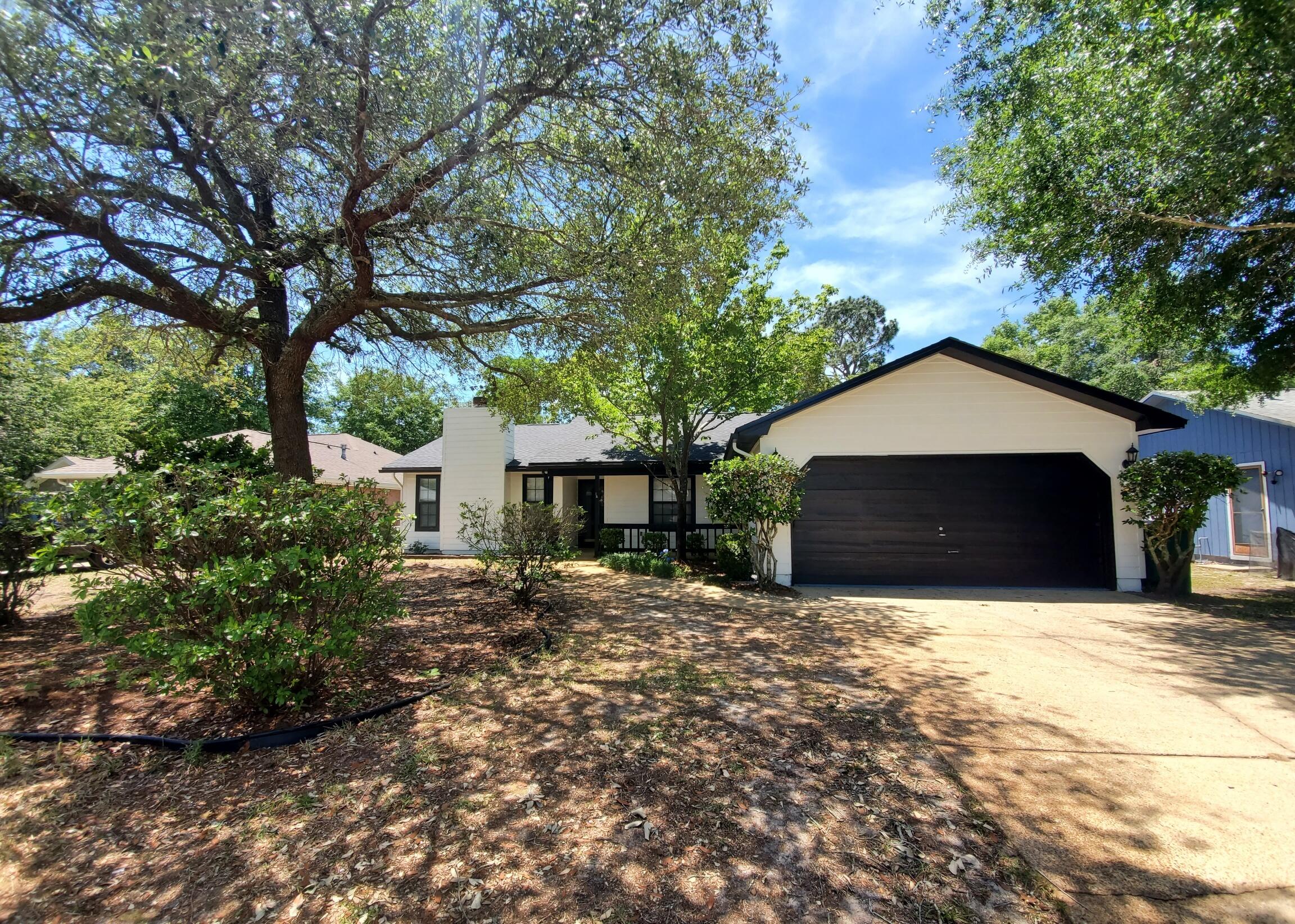 MEADOW WOODS - Residential