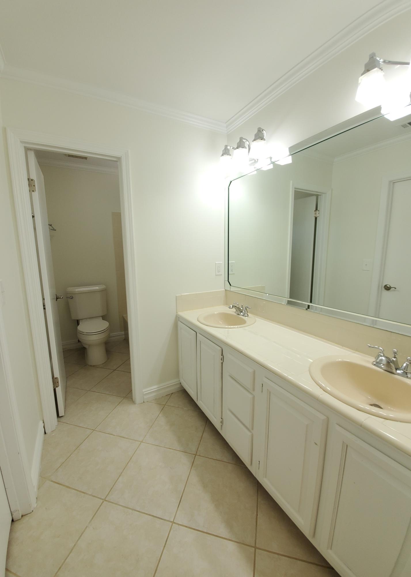 MEADOW WOODS - Residential