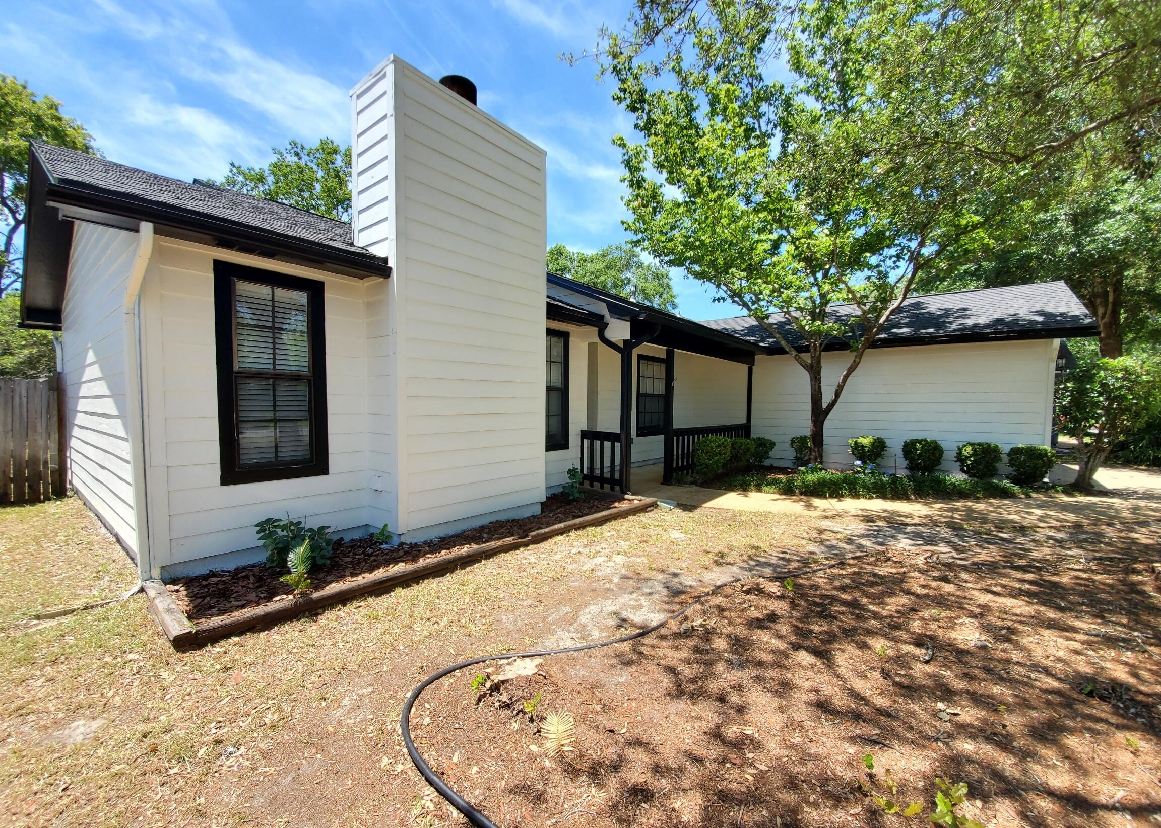 MEADOW WOODS - Residential