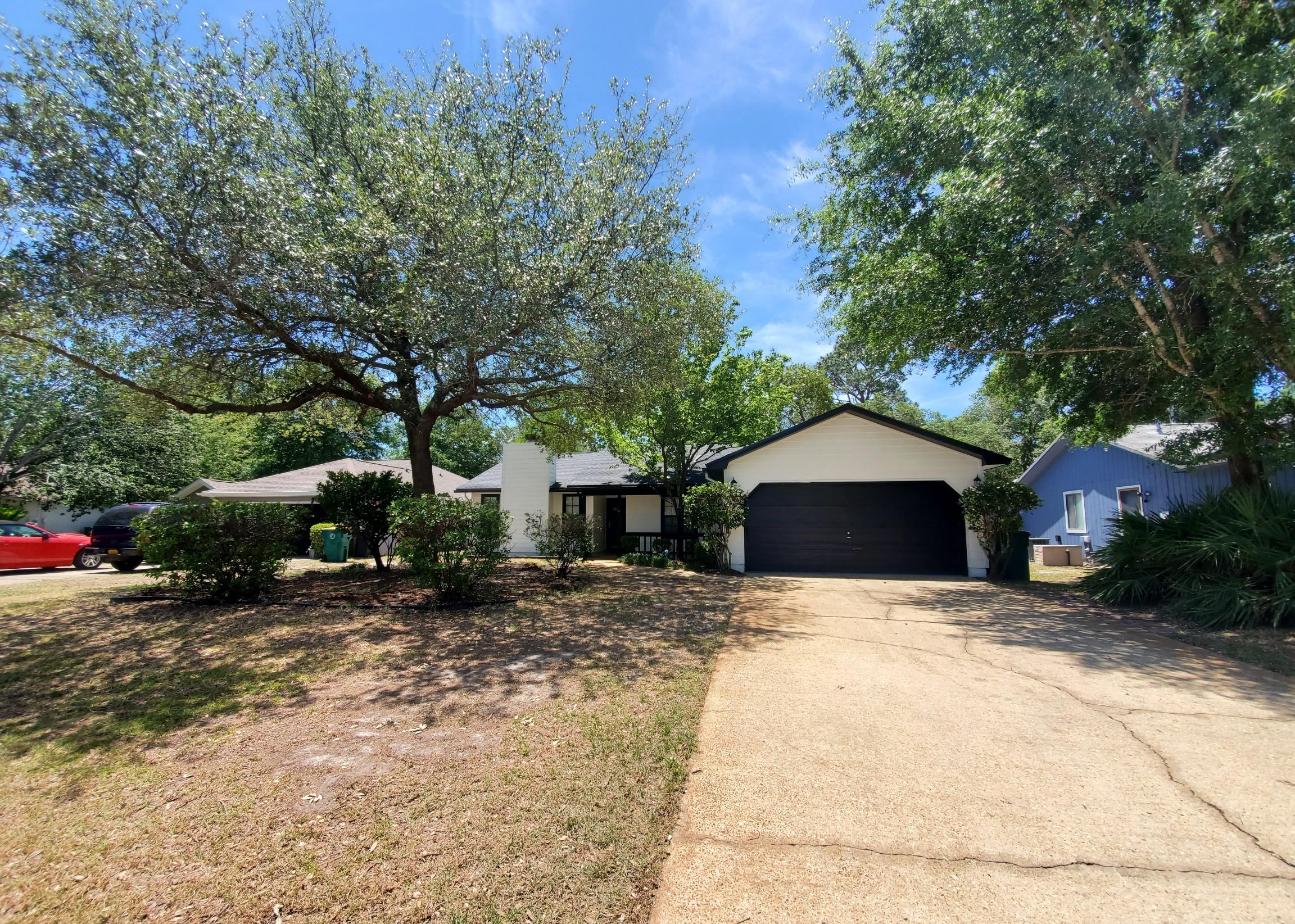 MEADOW WOODS - Residential