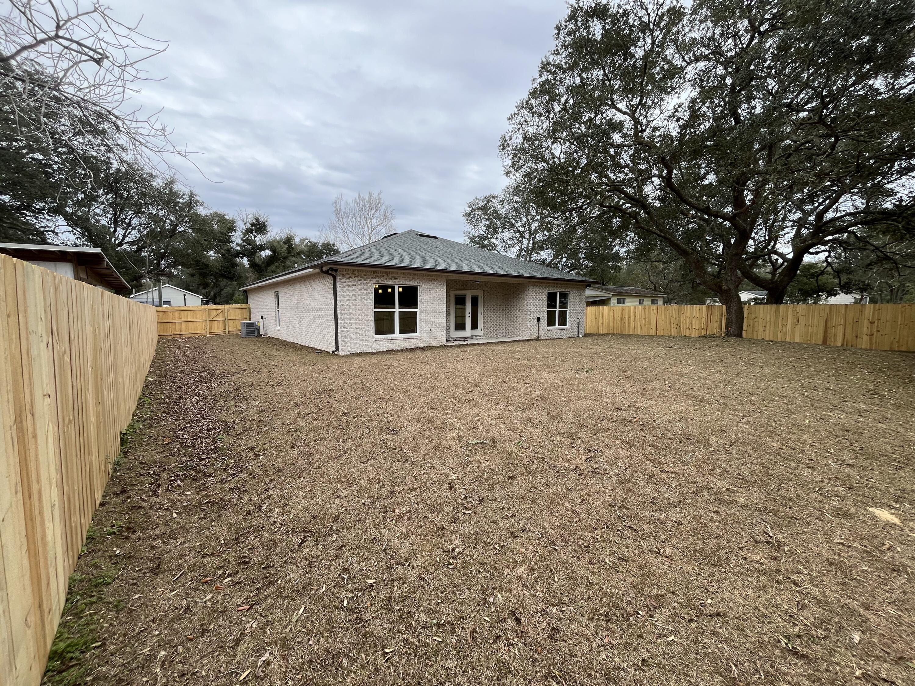 VILLA TASSO TOWN OF - Residential