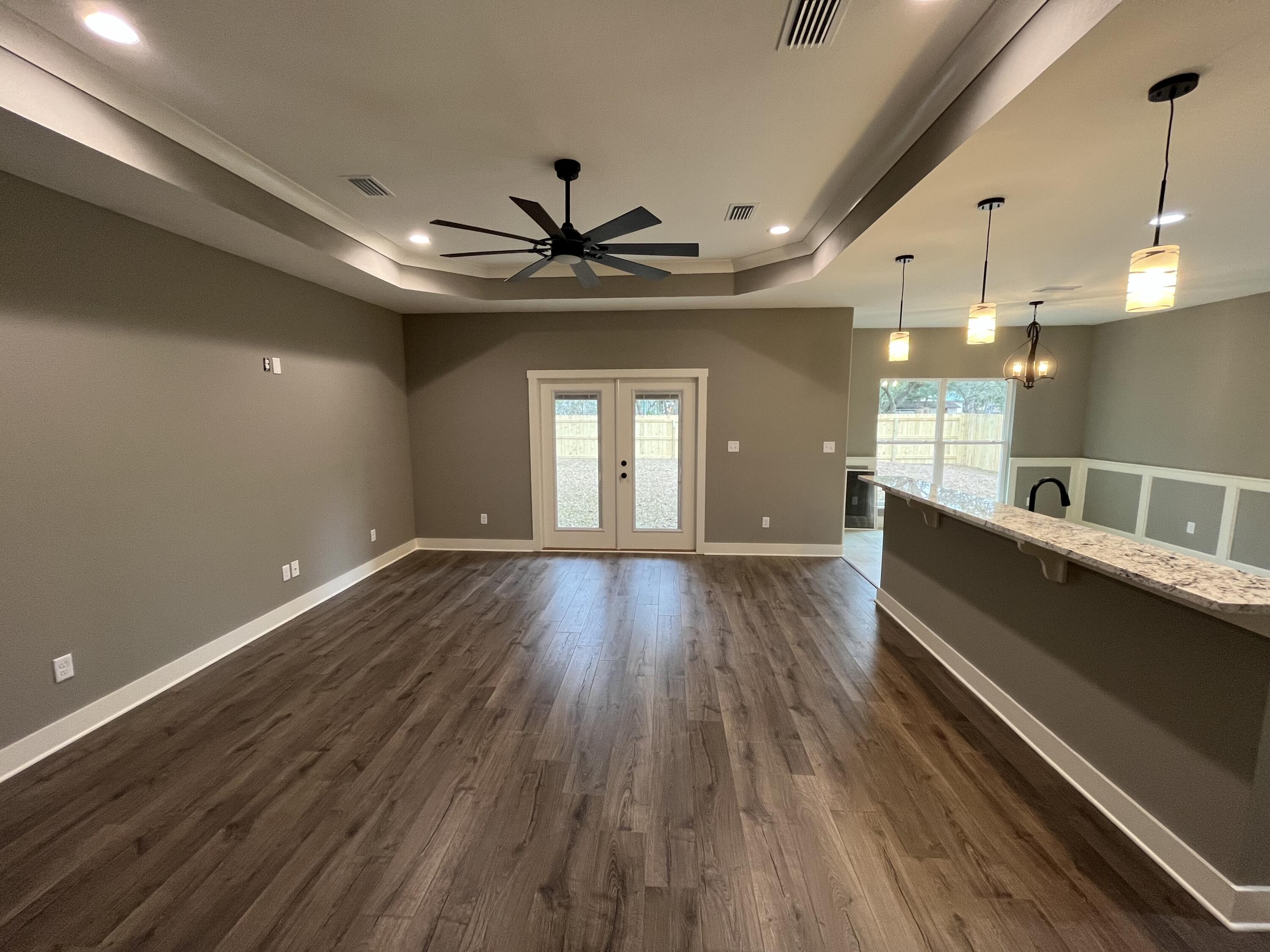 VILLA TASSO TOWN OF - Residential