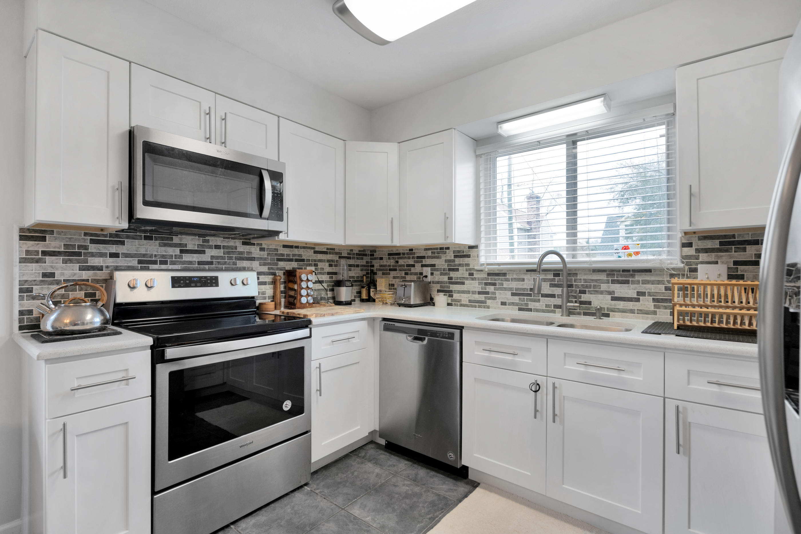 CANDLEWOOD VILLAGE - Residential