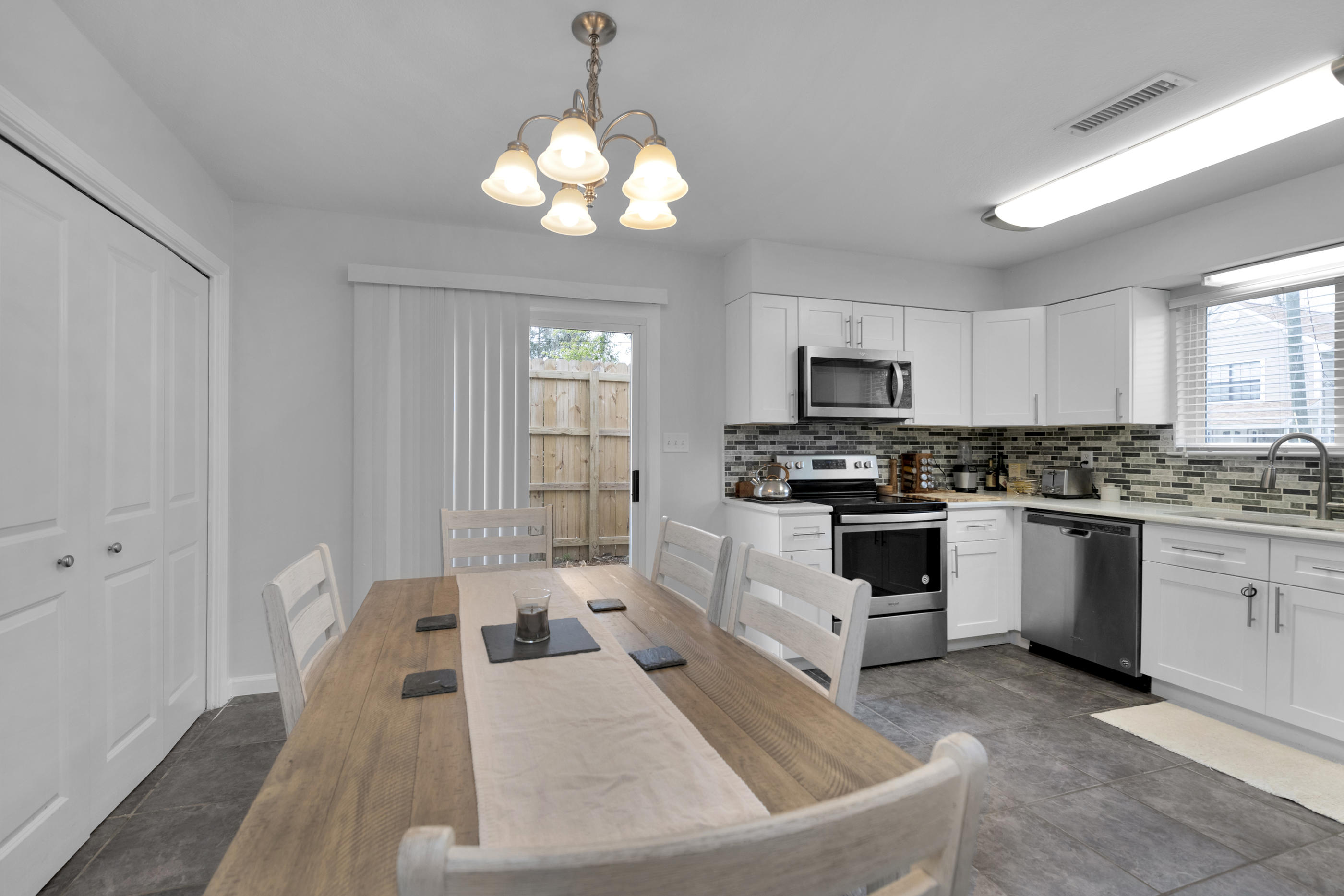 CANDLEWOOD VILLAGE - Residential