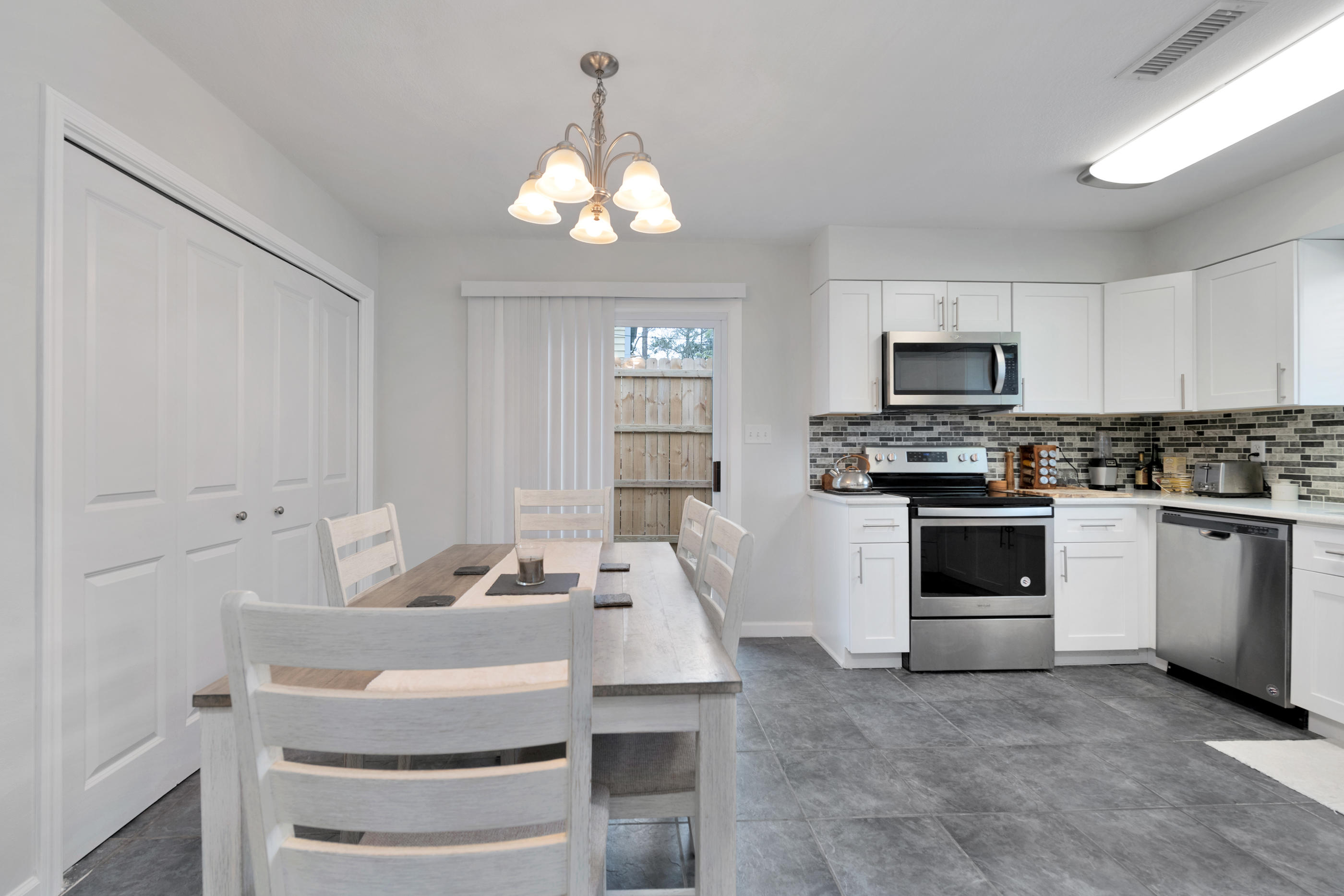 CANDLEWOOD VILLAGE - Residential