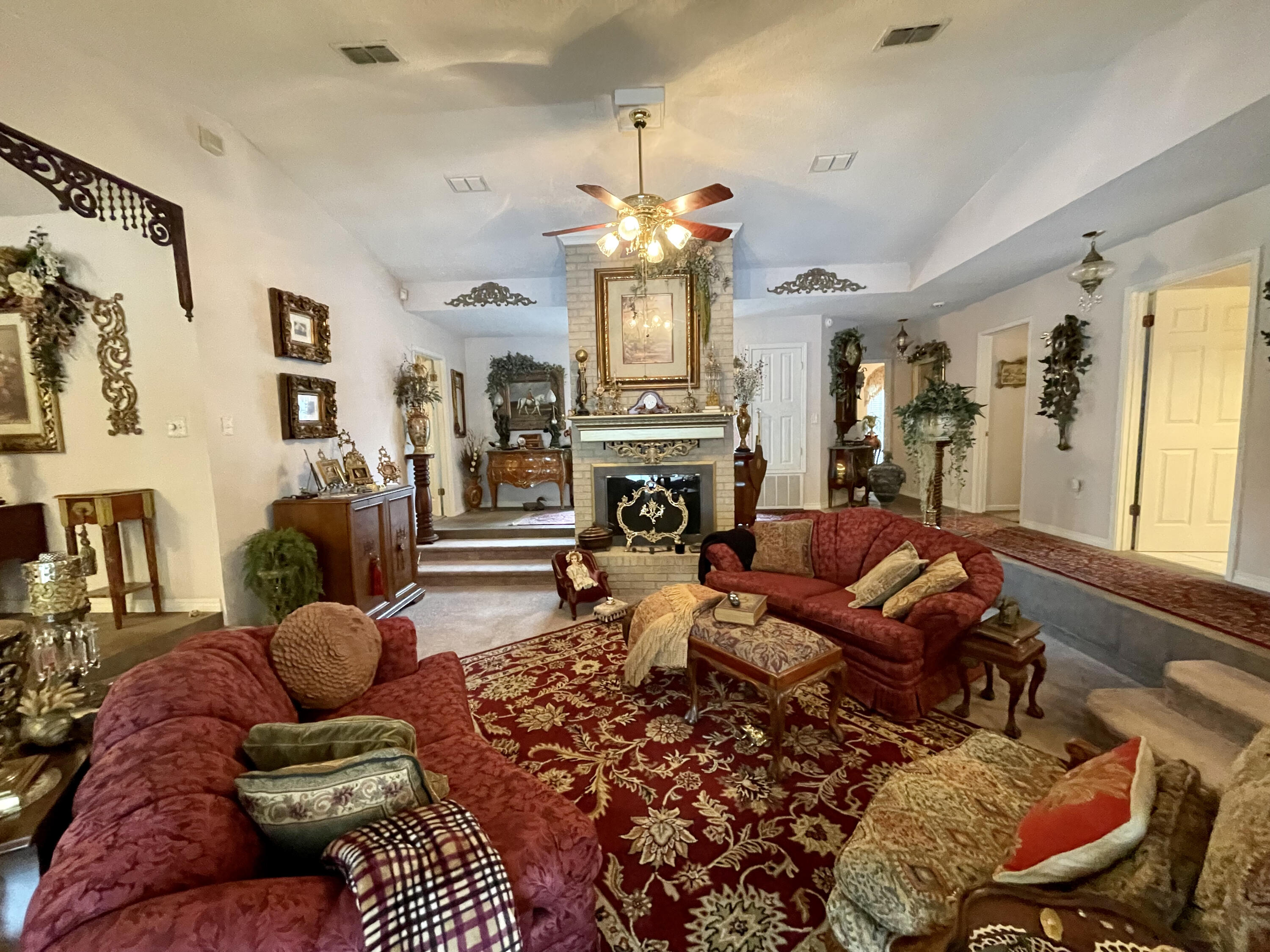 GRANDVIEW HEIGHTS - Residential