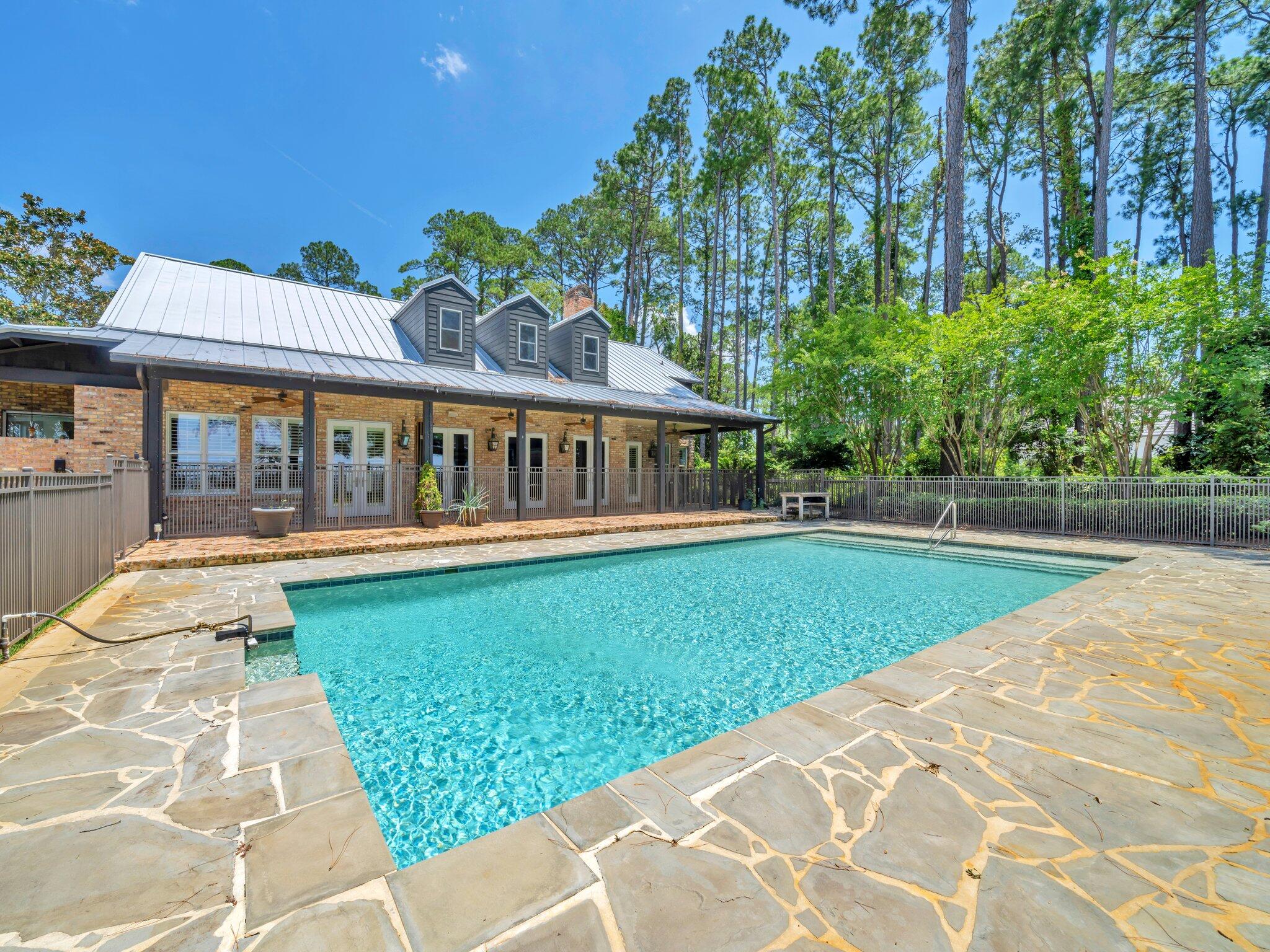 DRIFTWOOD ESTATES - Residential