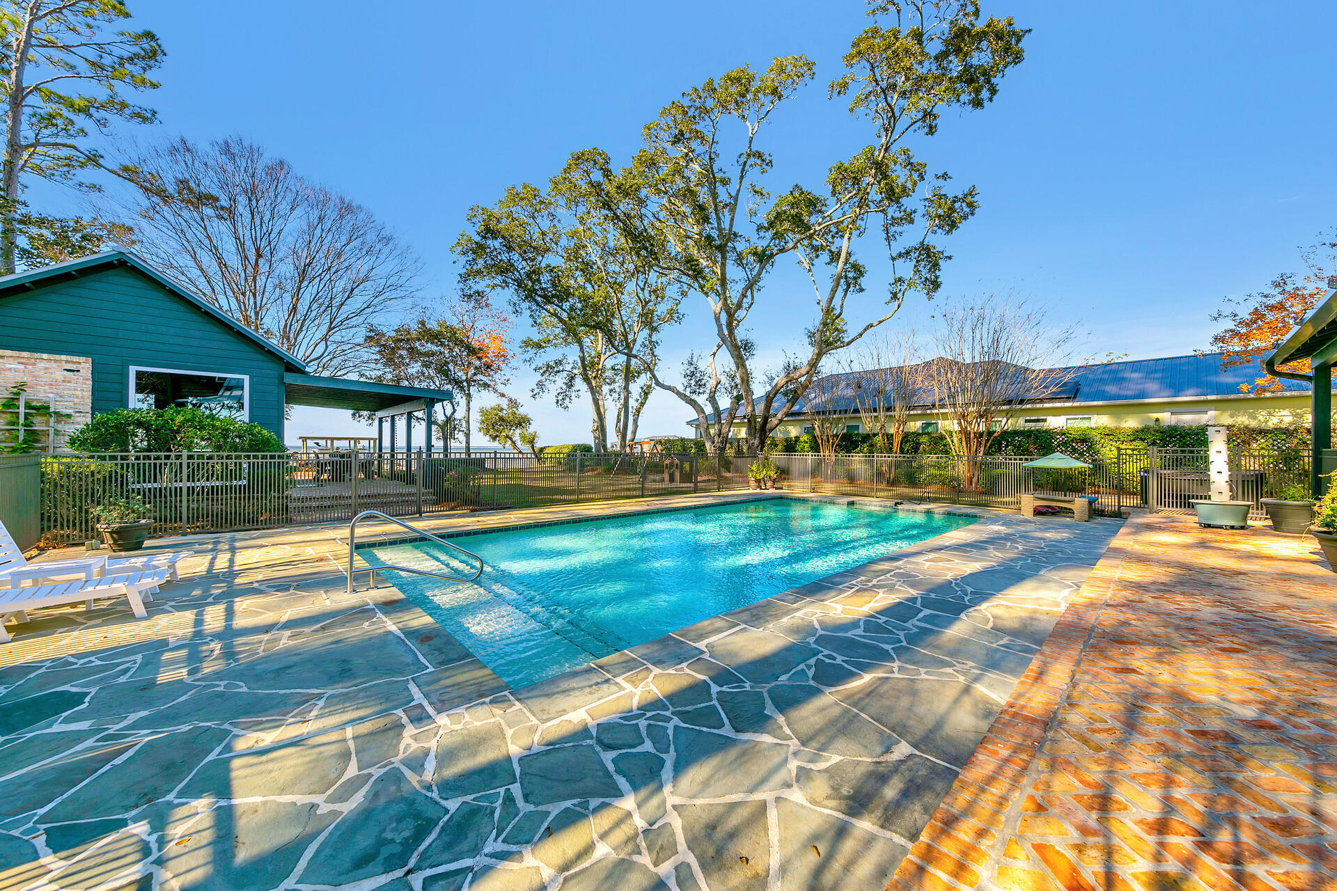 DRIFTWOOD ESTATES - Residential