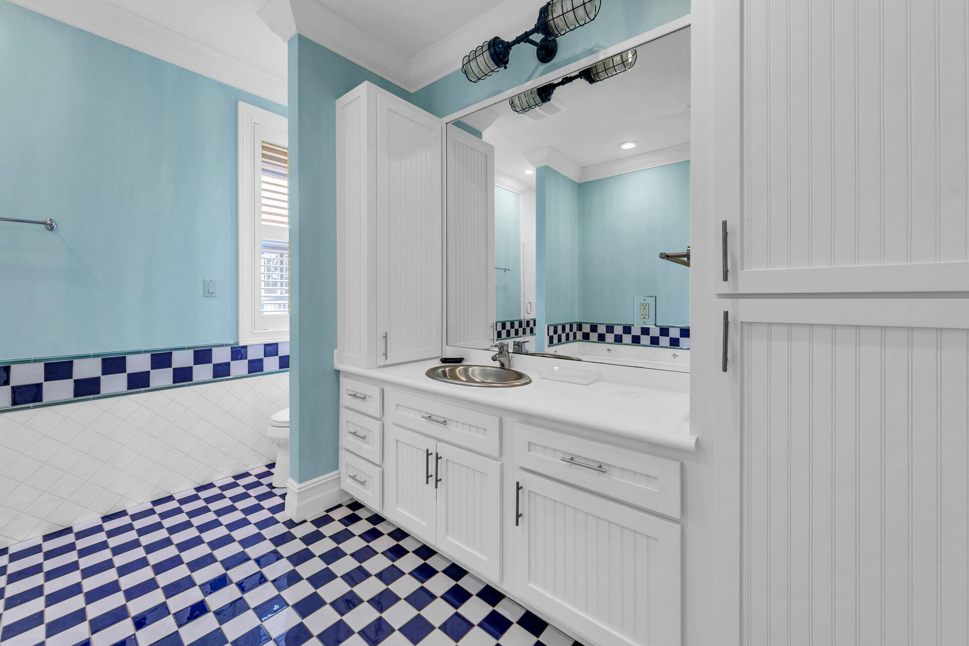DRIFTWOOD ESTATES - Residential