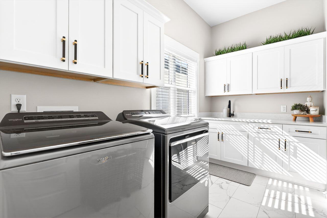 Deer Moss Creek - Residential