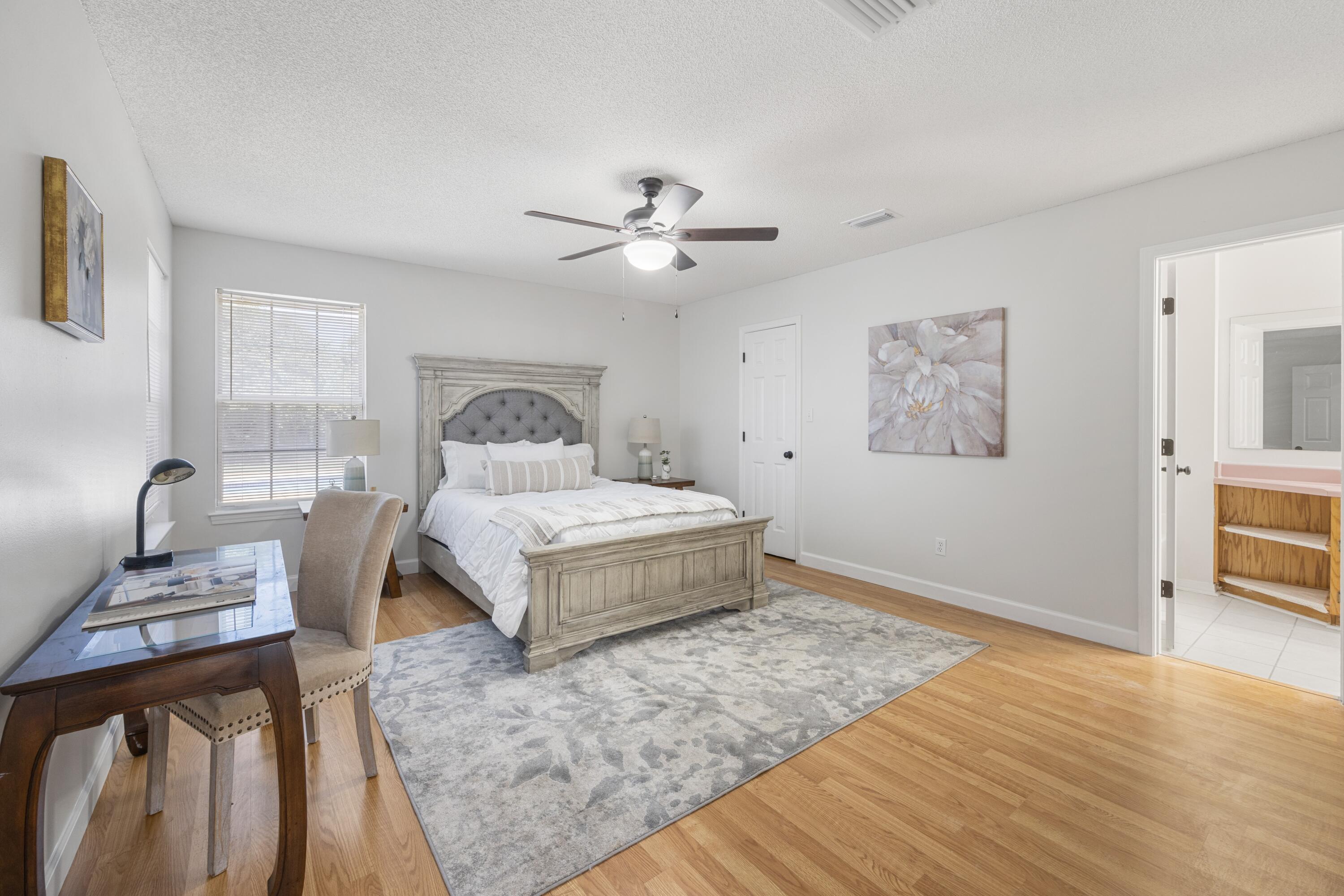 QUAYSIDE VILLAGE - Residential