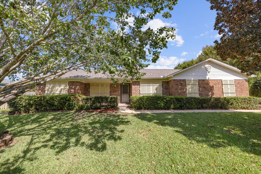 *Presented with staging furniture* Roof 2024Water heater 2024Interior fully repainted Sept 2025Front bedroom flooring replaced Sept 2025Updated light fixtures, ceiling fans, and door hardware Sept 2025Lawn pump Aug 2024Pool pump 2023Welcome to this beautifully maintained 4-bedroom, 2-bath home in a family-friendly neighborhood just one mile from the Gulf Breeze Zoo and less than 20 minutes from Navarre Beach. The home features a split bedroom floor plan with a bright kitchen offering a breakfast bar and cozy breakfast nook, perfect for casual dining and entertaining + a formal dining space. The primary suite includes a spacious walk-in closet, double vanity, separate soaking tub, and walk-in shower for a relaxing retreat. Enjoy Florida living year-round with an enclosed patio, relaxing in the inground pool, large privacy-fenced backyard, and a workshop with electricityideal for projects, storage, or hobbies. Located near the new Soundside High School (opening Fall 2026) and with Highway 98 renovations underway to improve traffic flow, this home combines comfort, convenience, and value for growing families.

