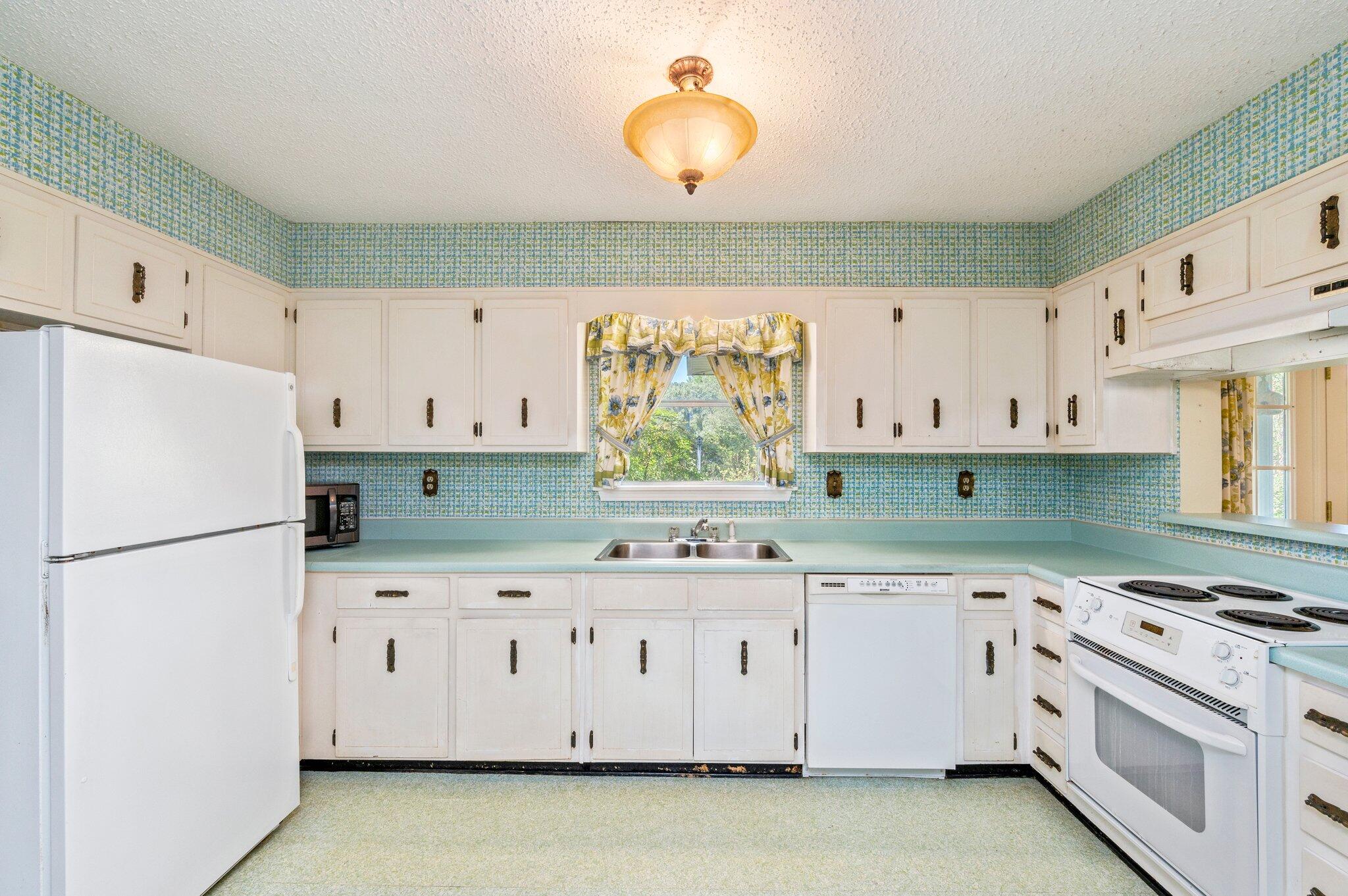 OAKLAWN - Residential Lease