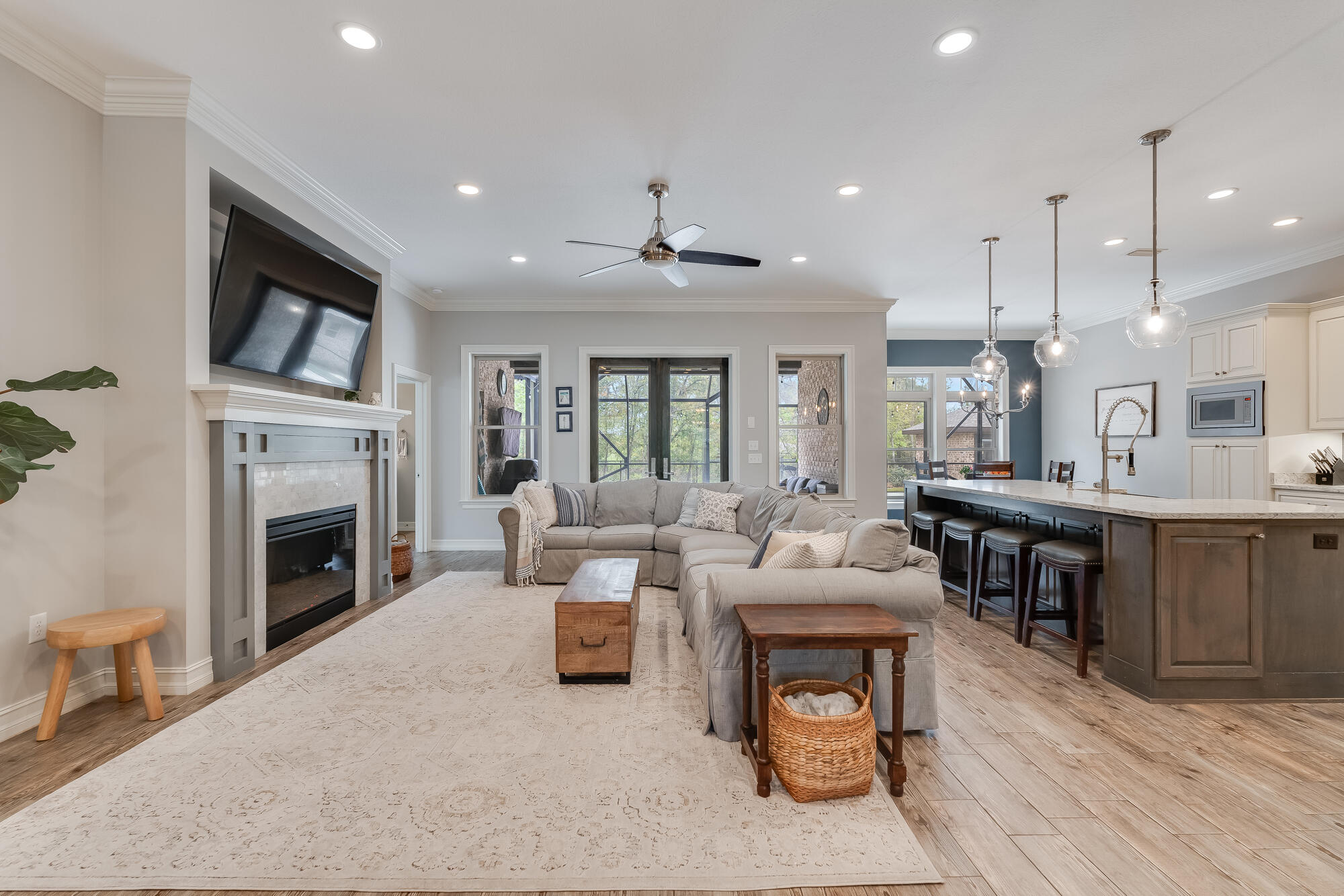 [No Recorded Subdiv] - Residential