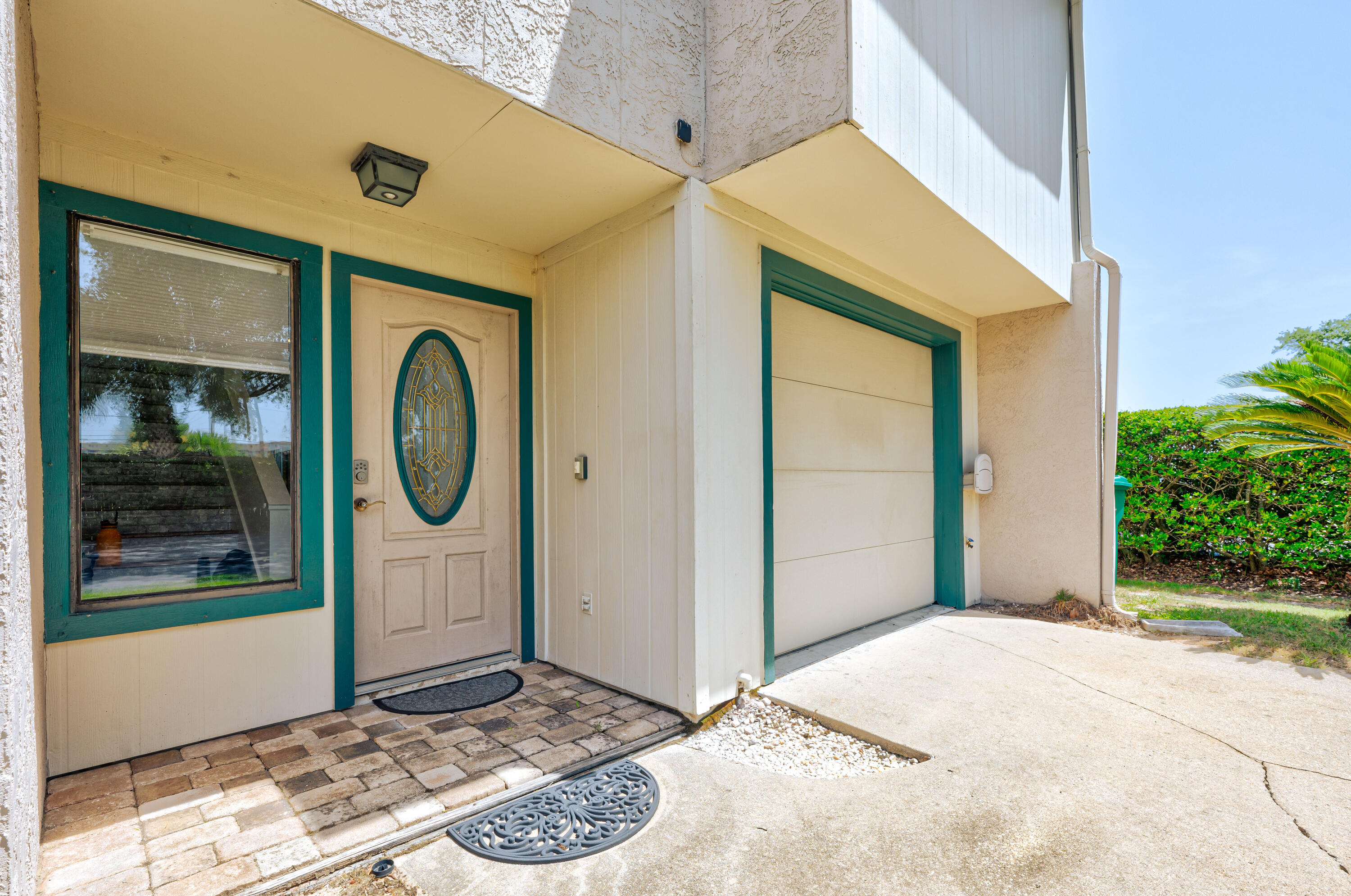 BAYOU PINES T/H - Residential