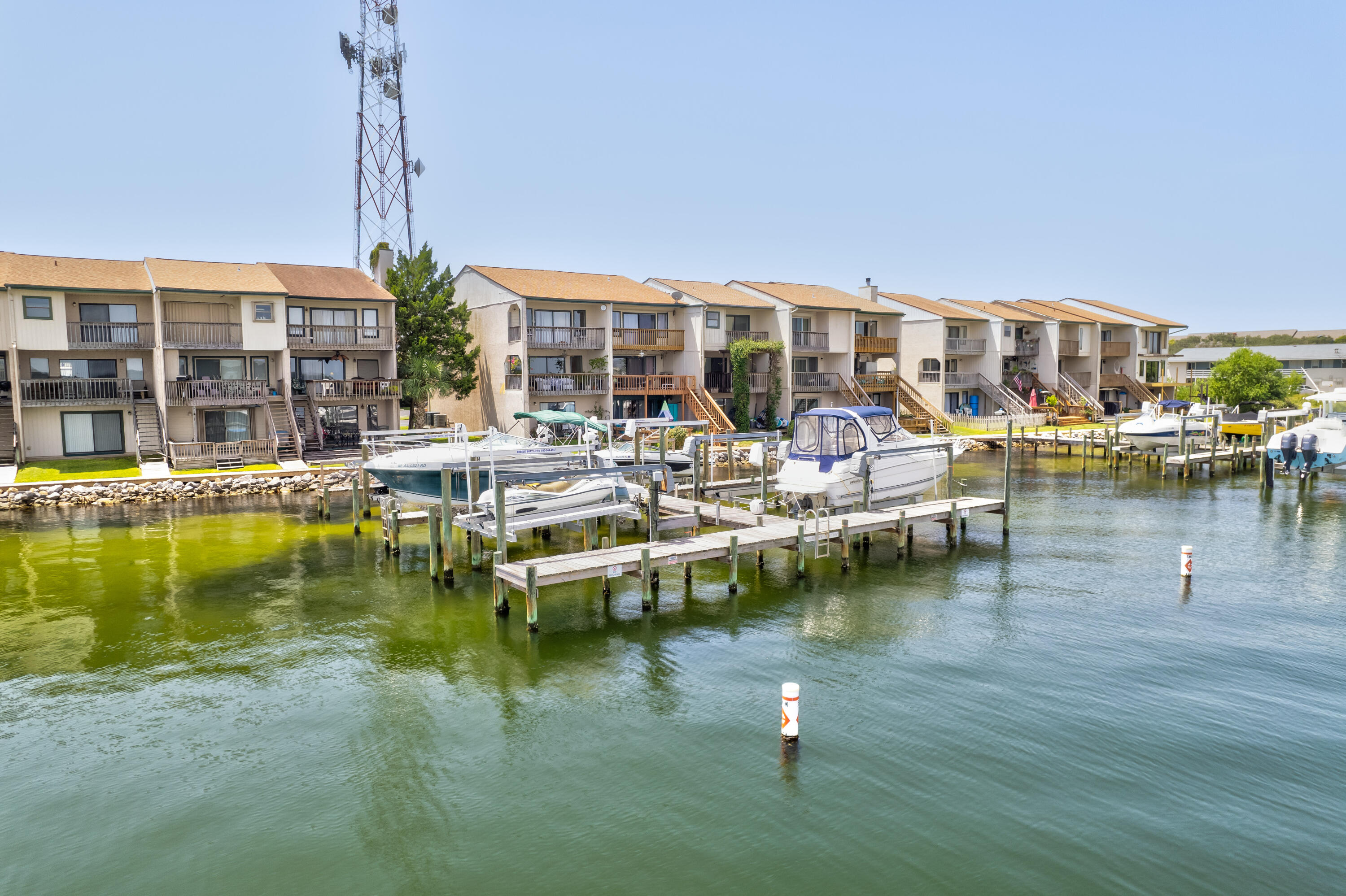 BAYOU PINES T/H - Residential