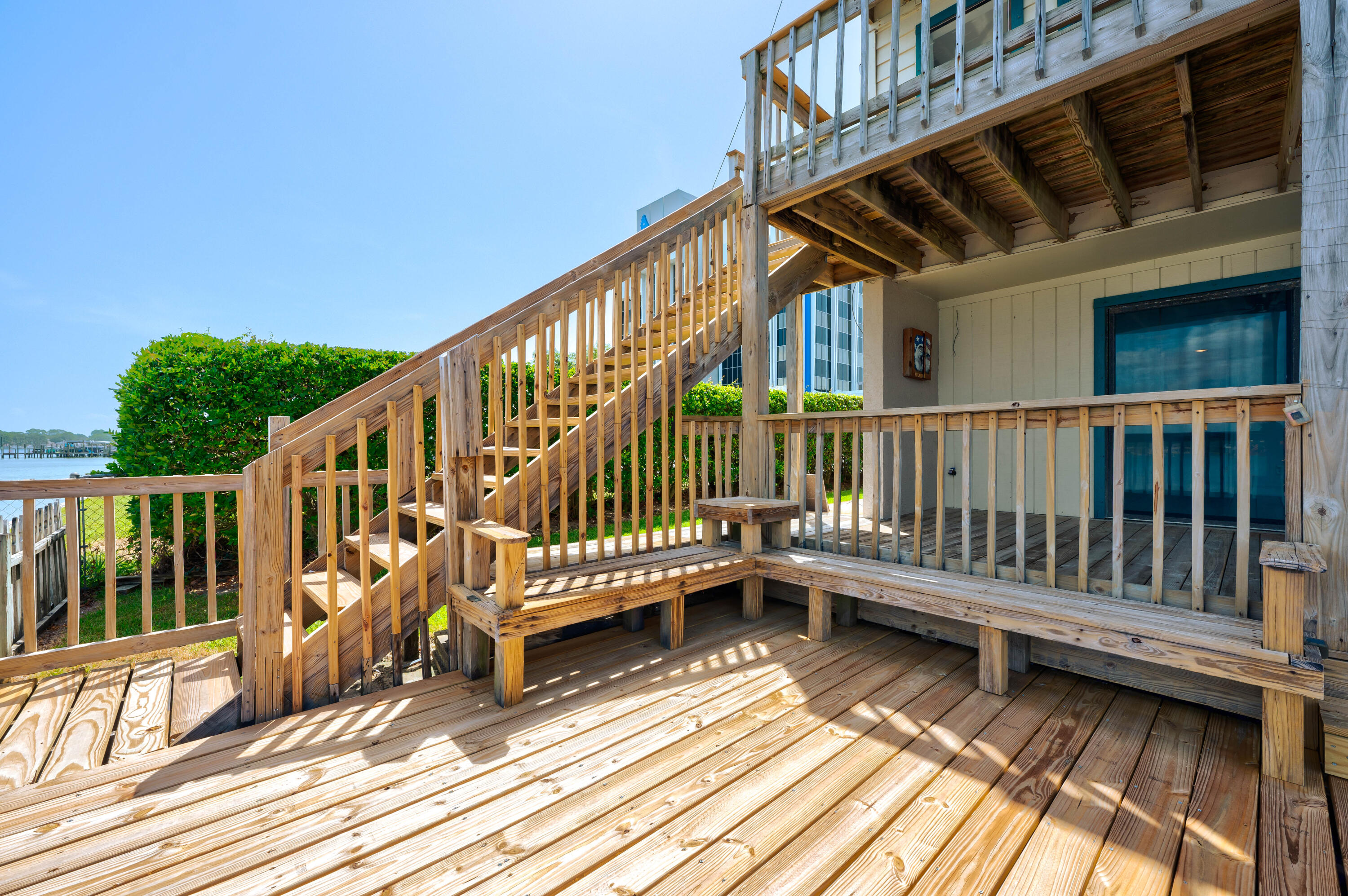 BAYOU PINES T/H - Residential