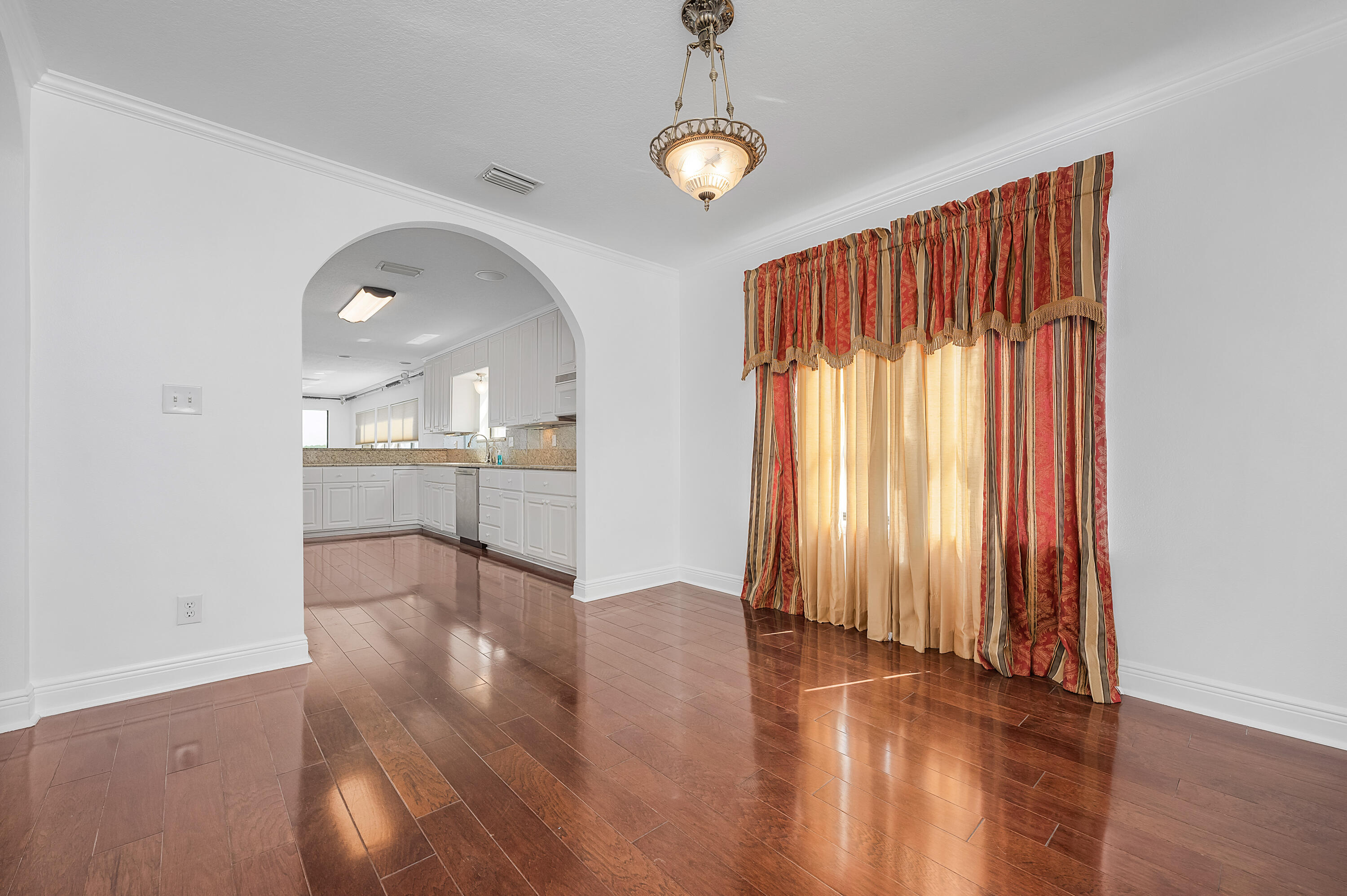 BAYOU PINES T/H - Residential