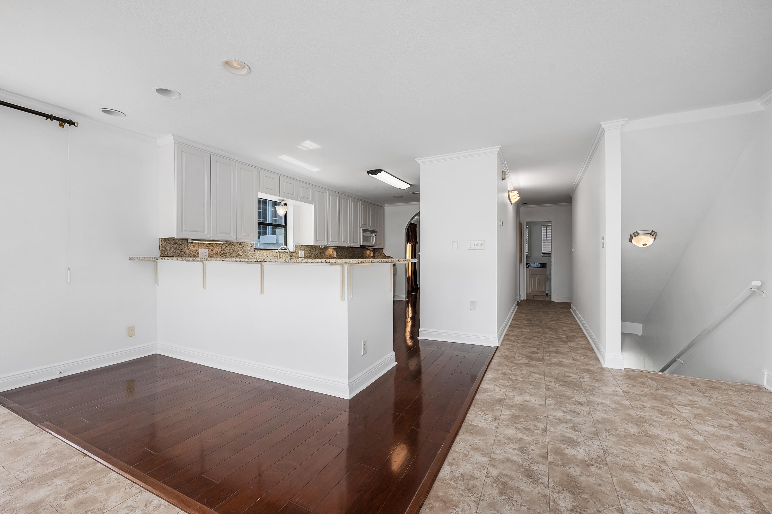 BAYOU PINES T/H - Residential