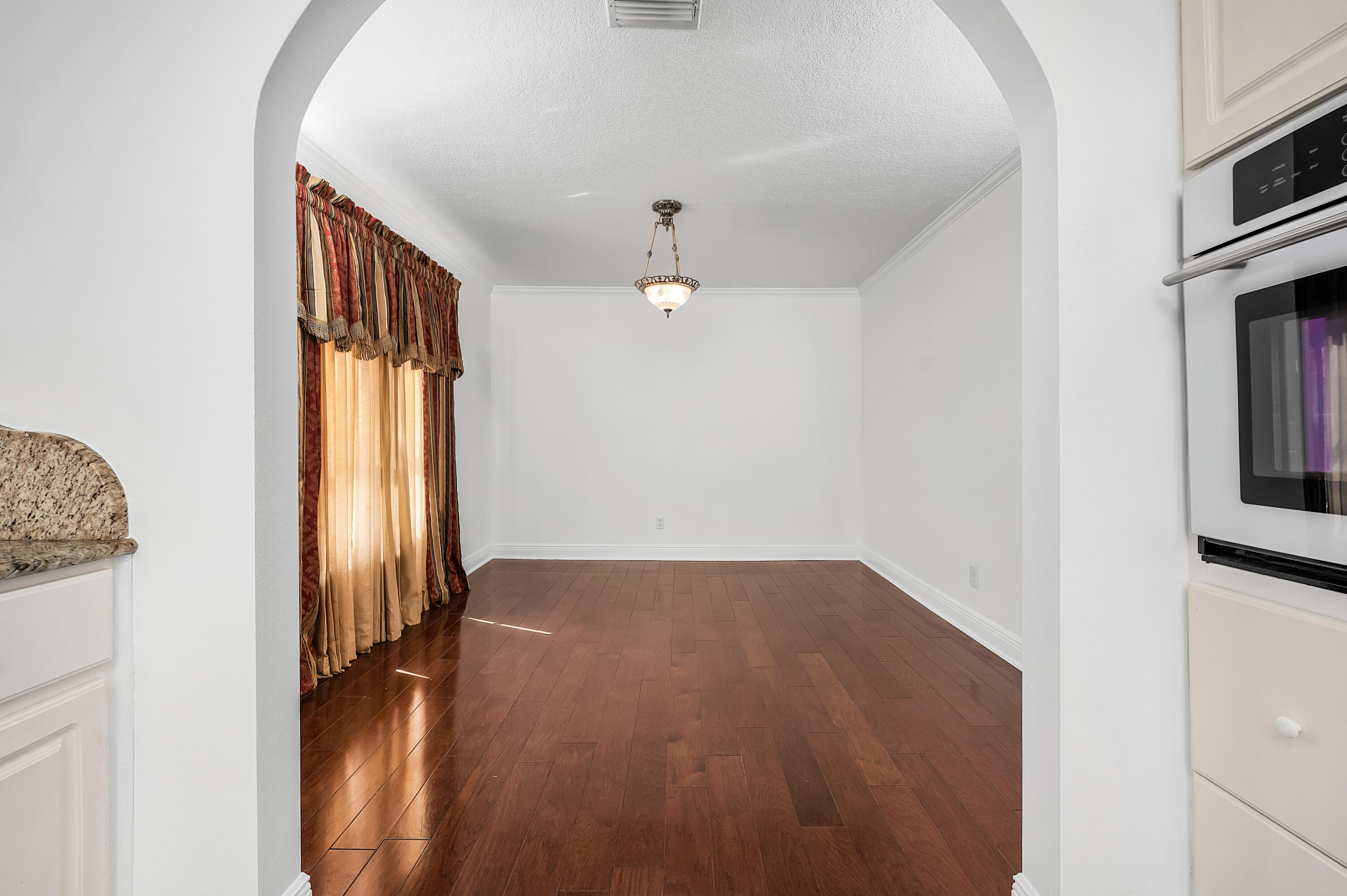 BAYOU PINES T/H - Residential