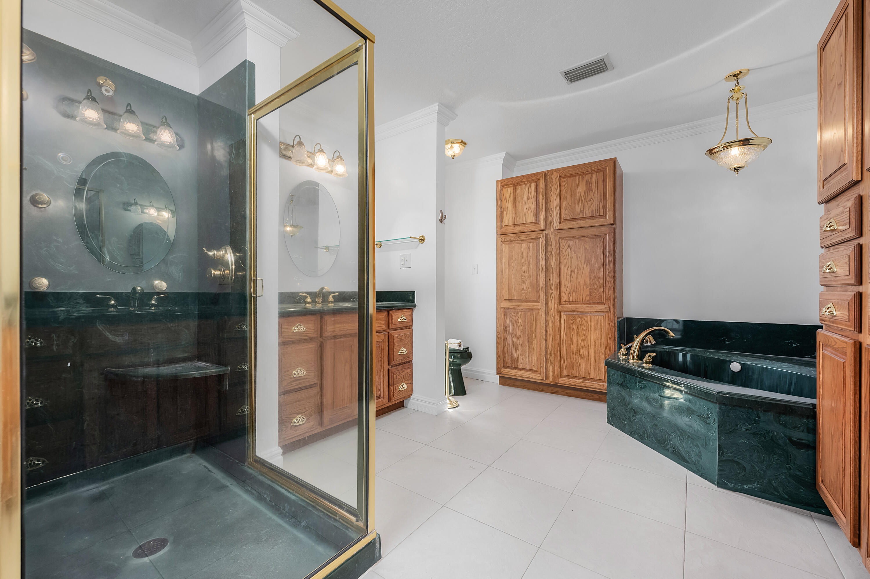 BAYOU PINES T/H - Residential