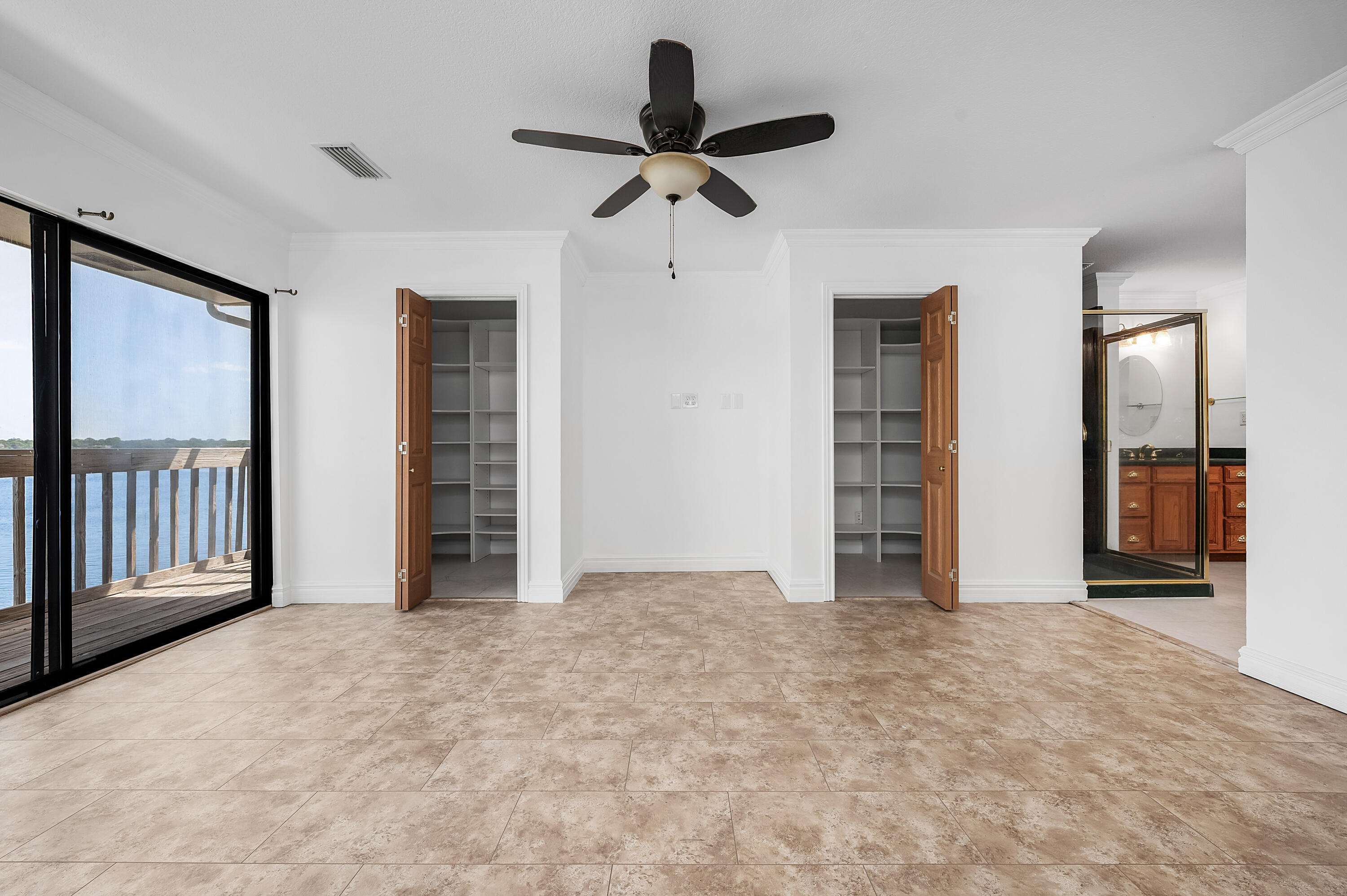 BAYOU PINES T/H - Residential