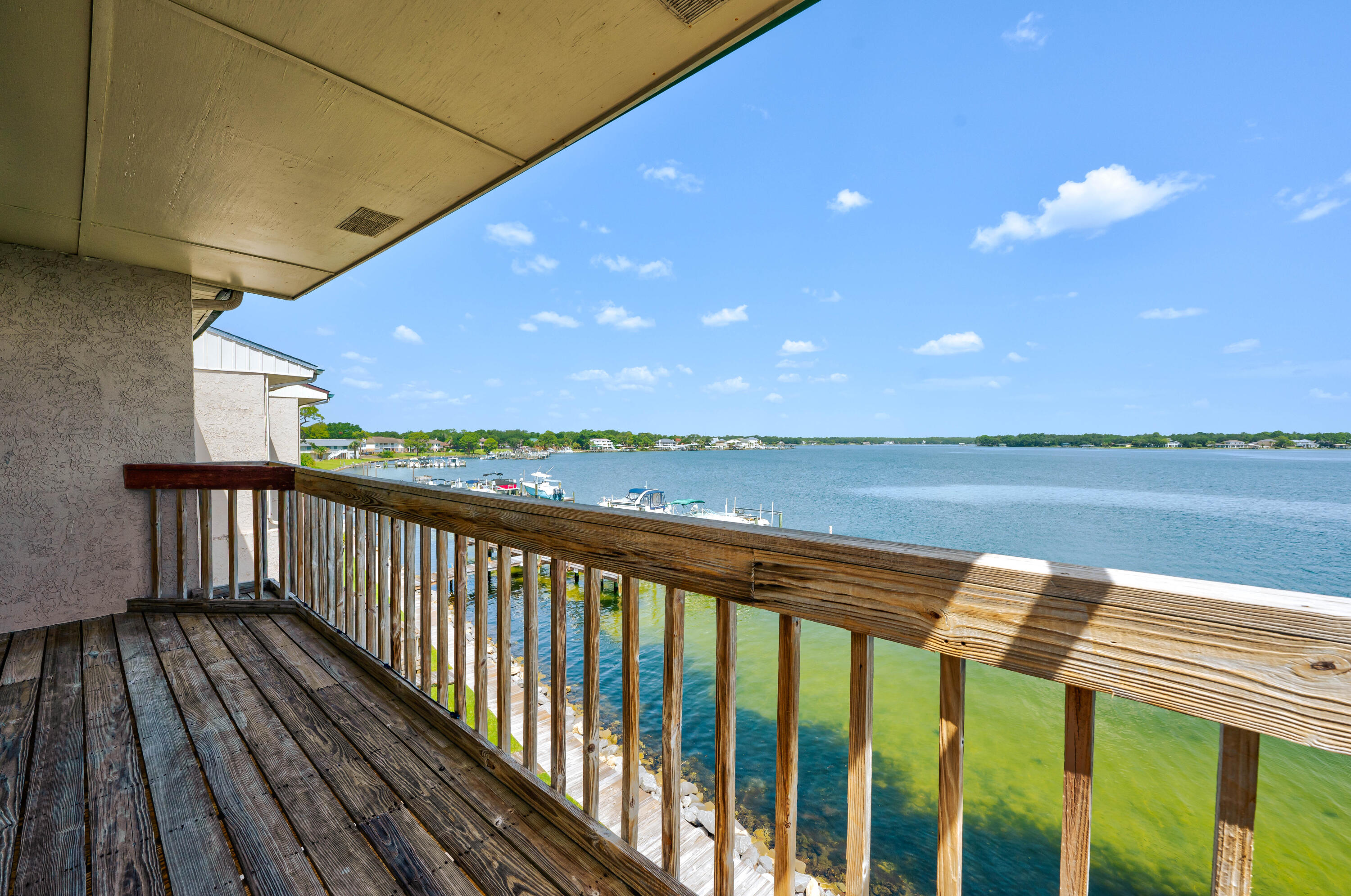 BAYOU PINES T/H - Residential